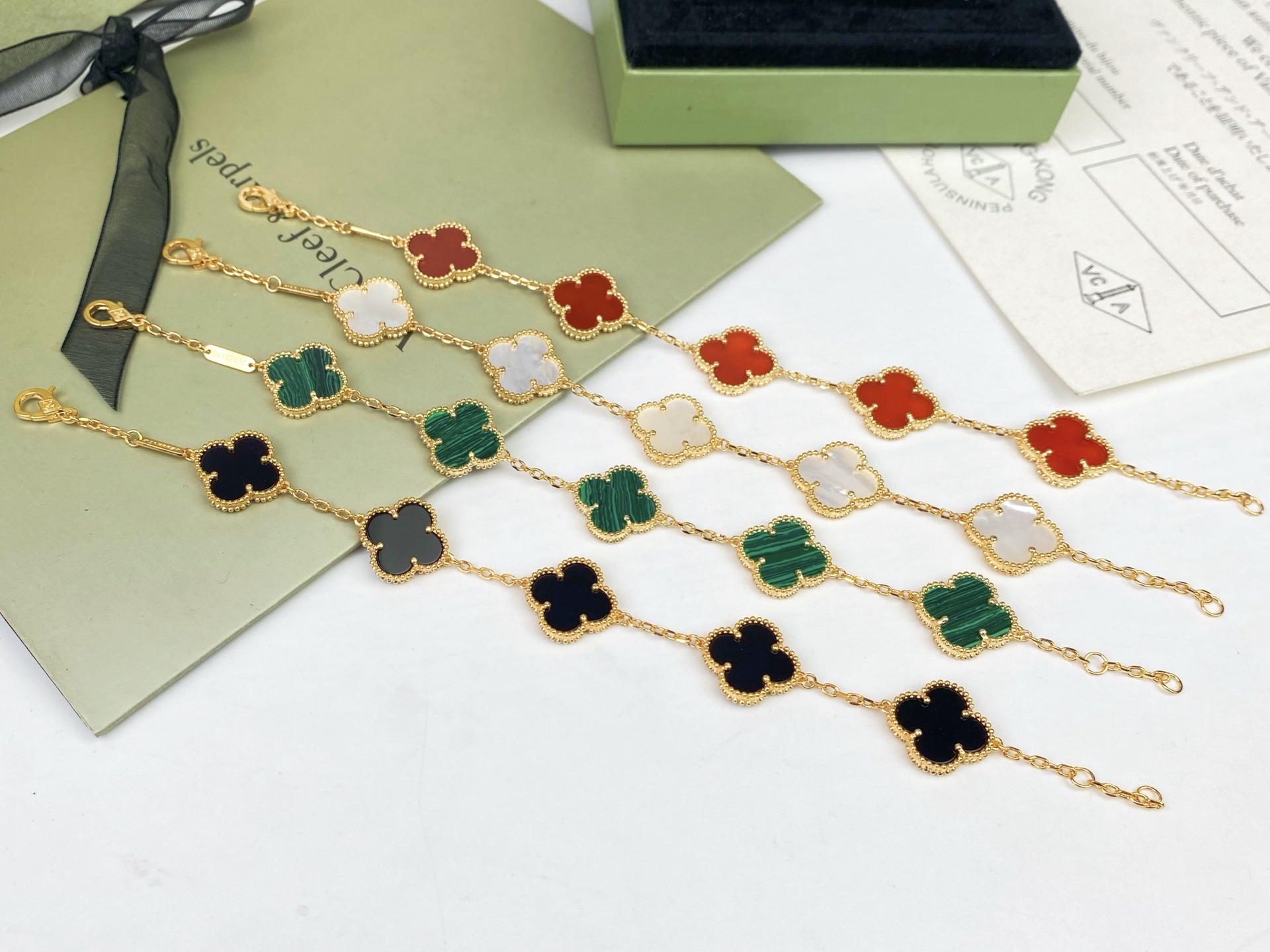 Van Cleef & Arpels Bracelet-24