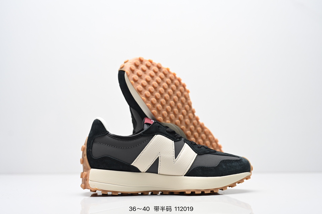 New Balance Sneakers-107