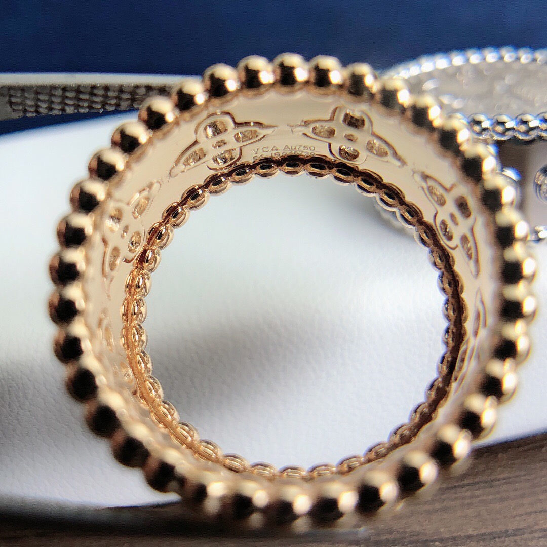 Van Cleef & Arpels ring-109