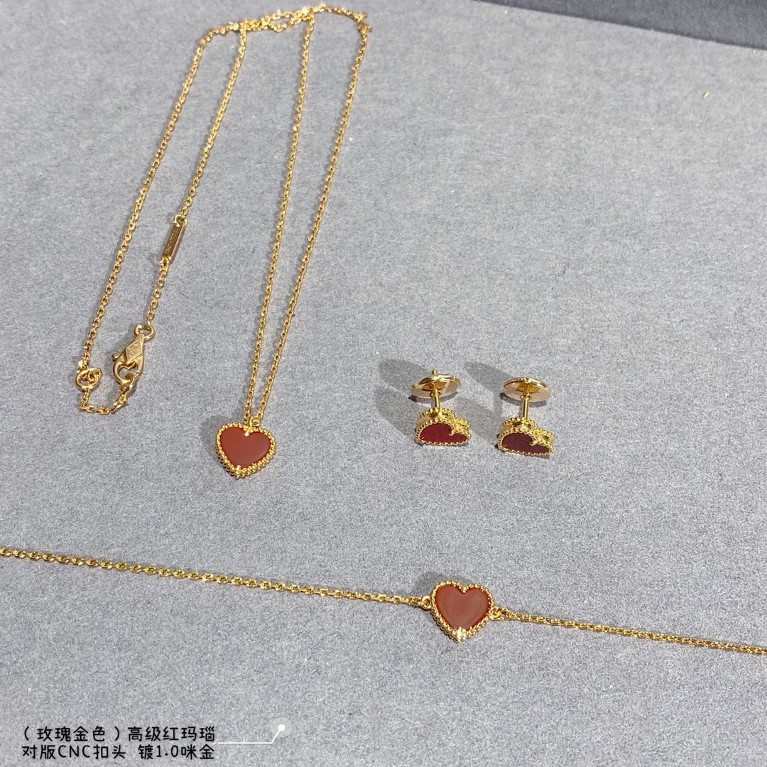 Van Cleef & Arpels Bracelet-99