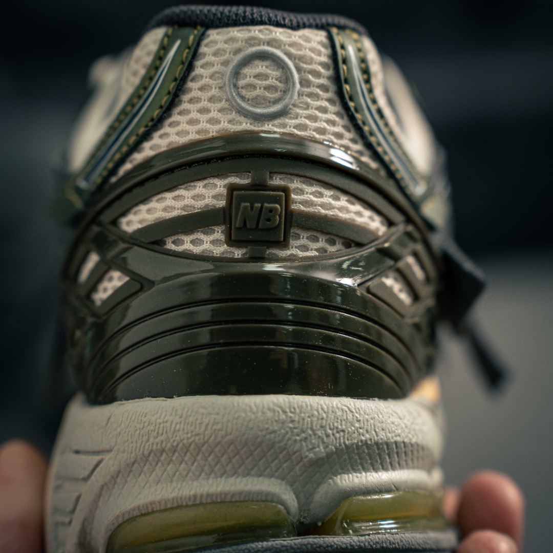 New Balance Sneakers-352