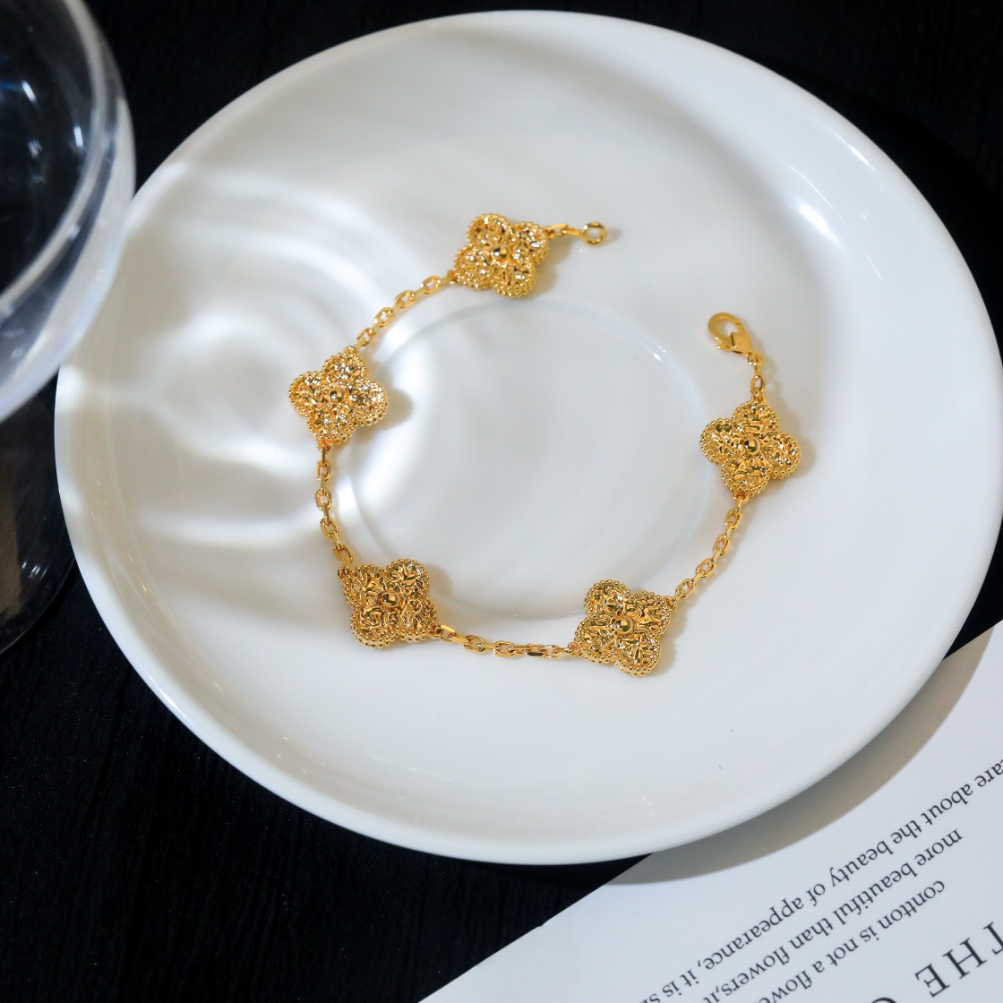 Van Cleef & Arpels Bracelet-80