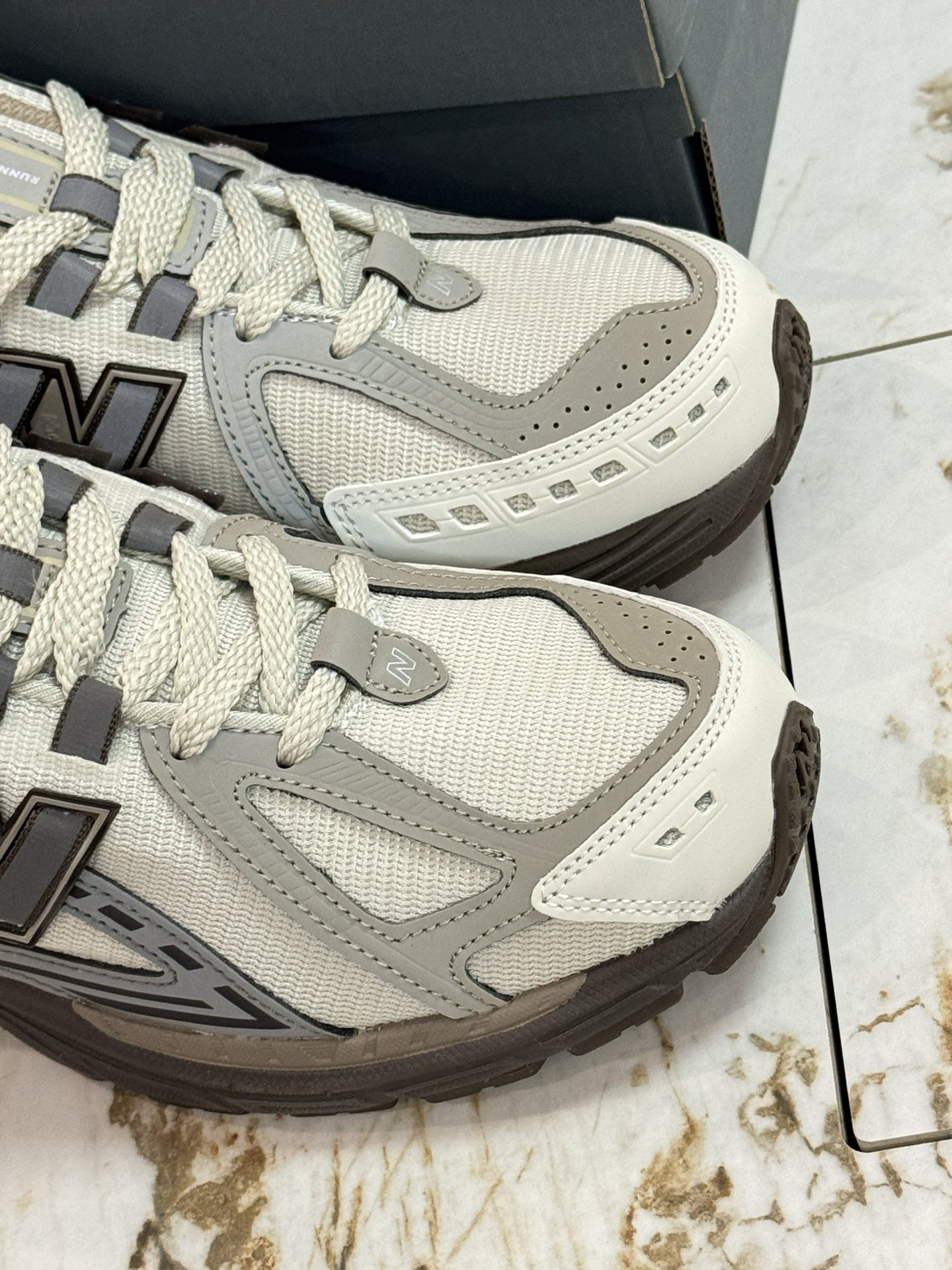New Balance Sneakers-137