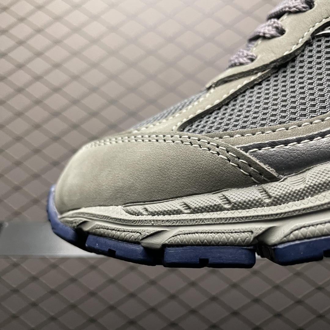 New Balance Sneakers-83