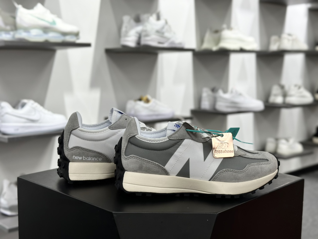 New Balance Sneakers-365