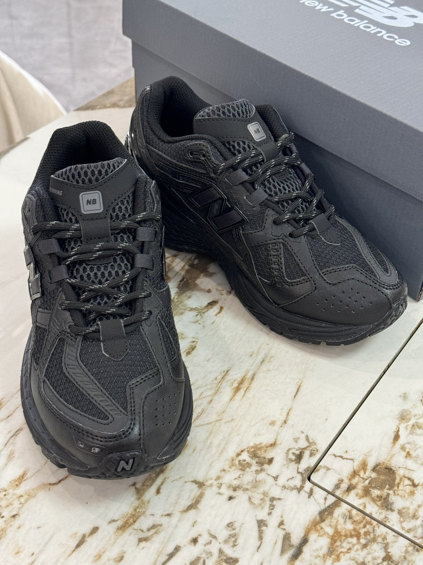 New Balance Sneakers-126
