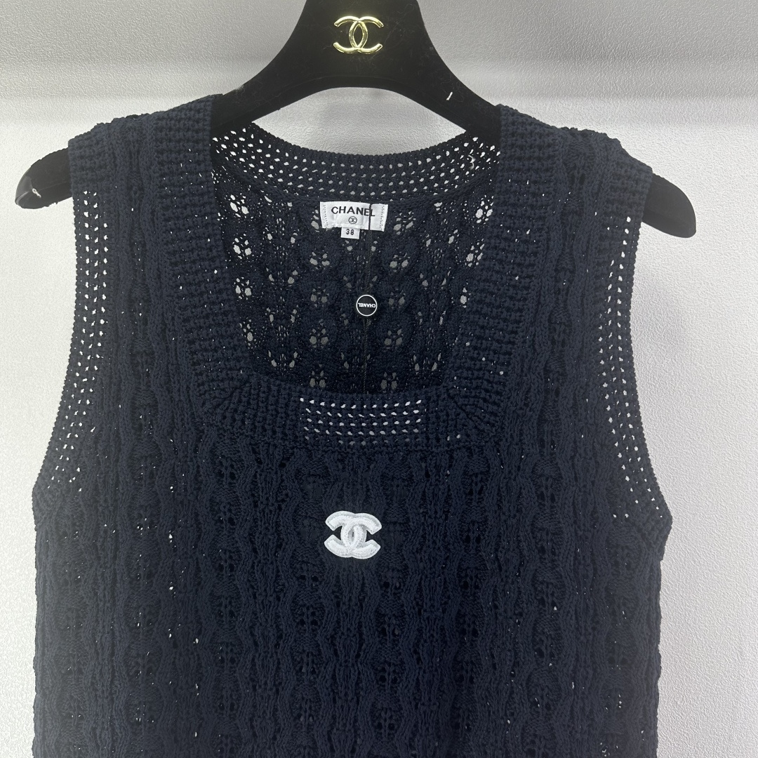 Chanel Clothing-14