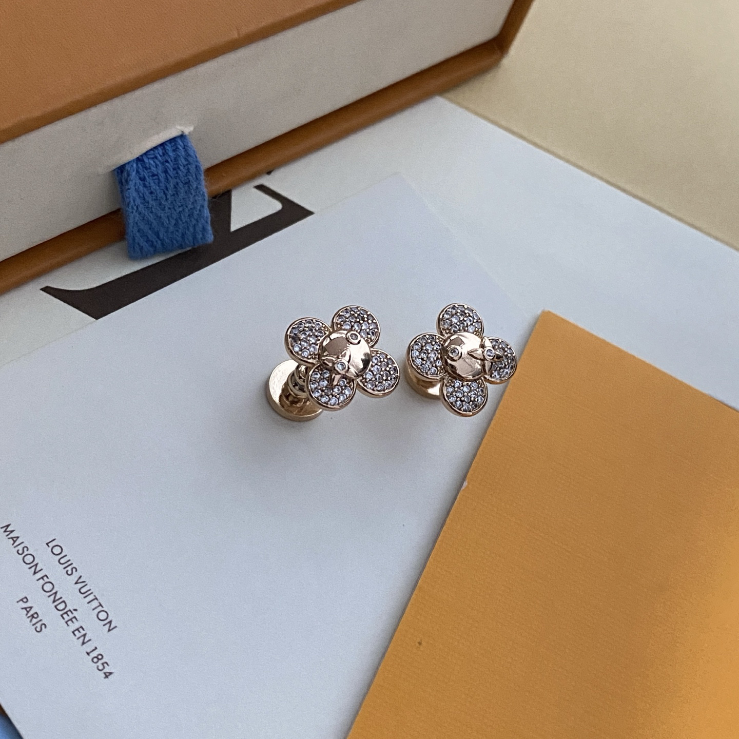 LV earrings-28