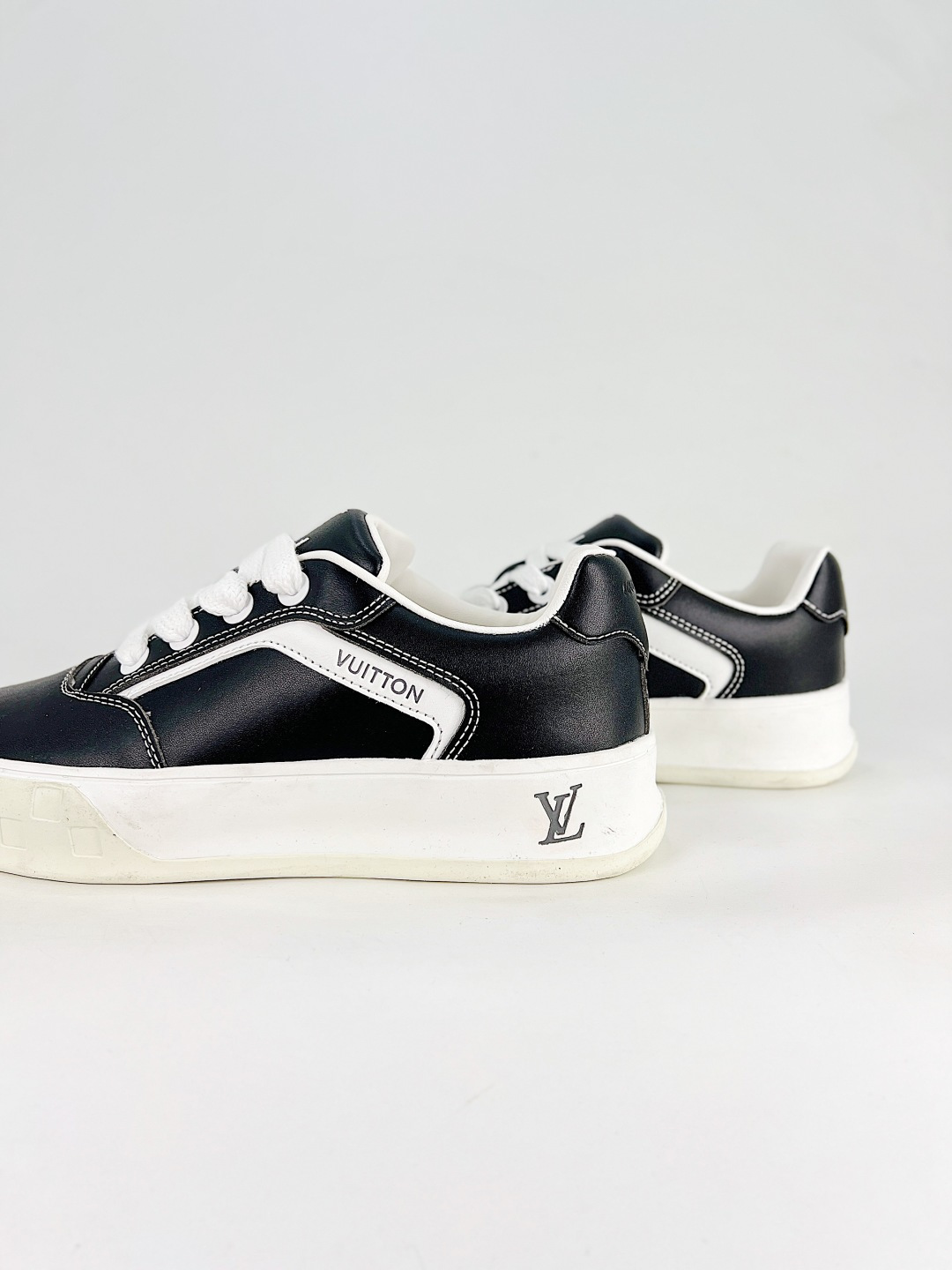 Lv Sneakers-162