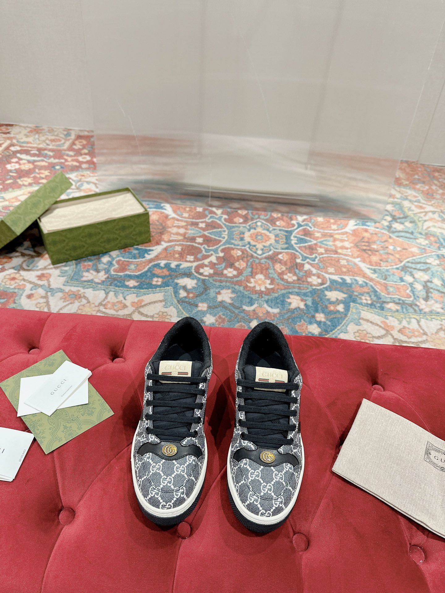 Gucci Sneakers-16