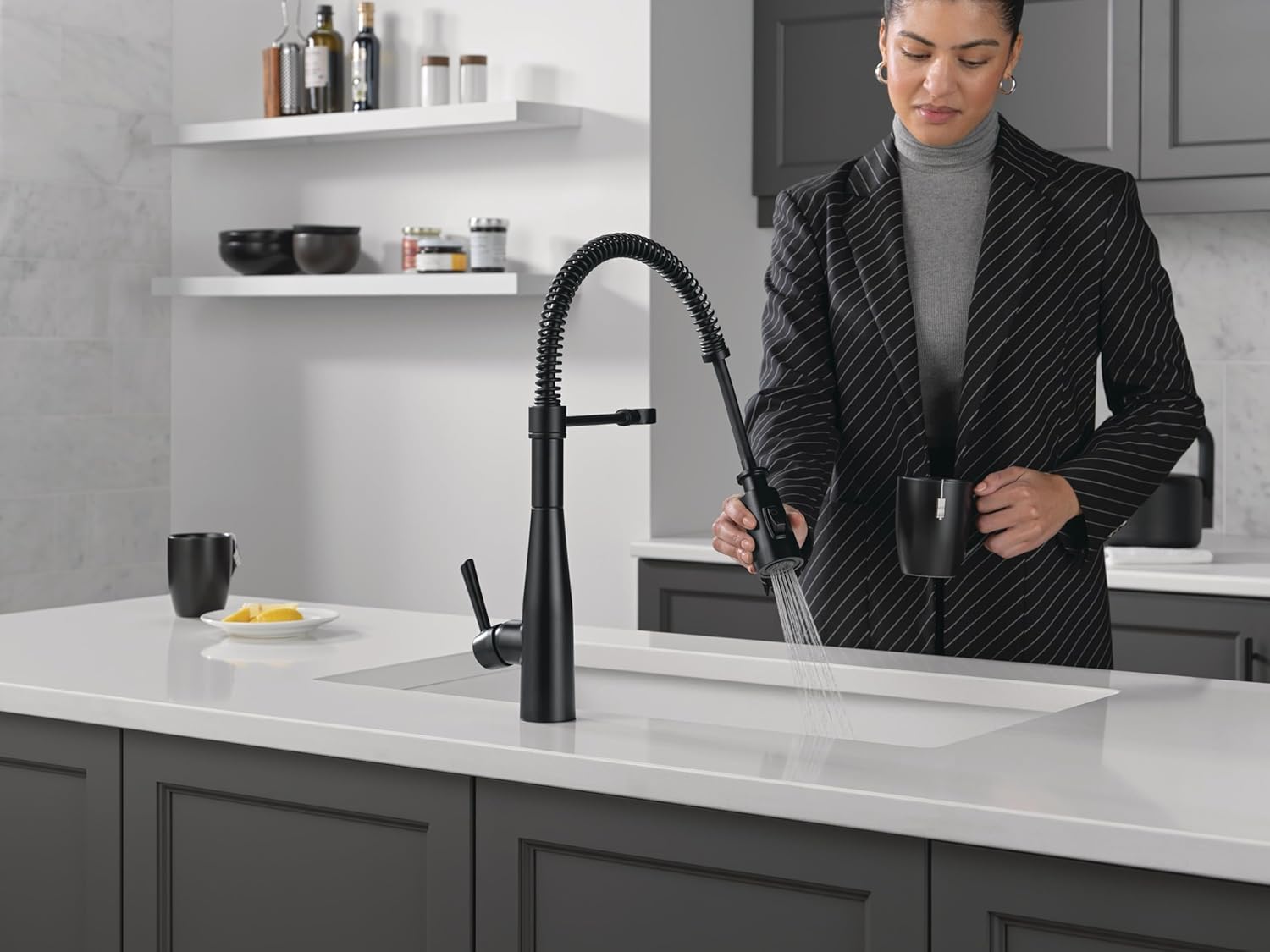 Delta Essa Pro Style Commercial Kitchen Faucet with Pull Down Sprayer, Matte Black Single Hole Kitchen Sink Faucet, Single Handle, Matte Black 9613-BL-DST