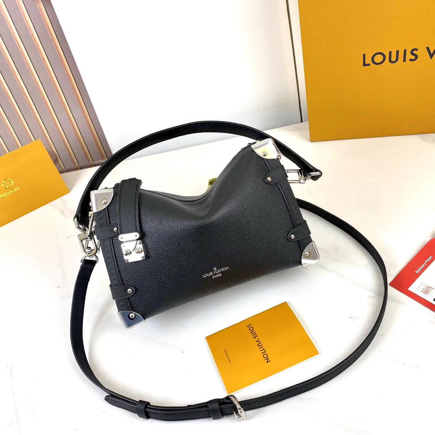 Louis Vuitton Hot New Product-93