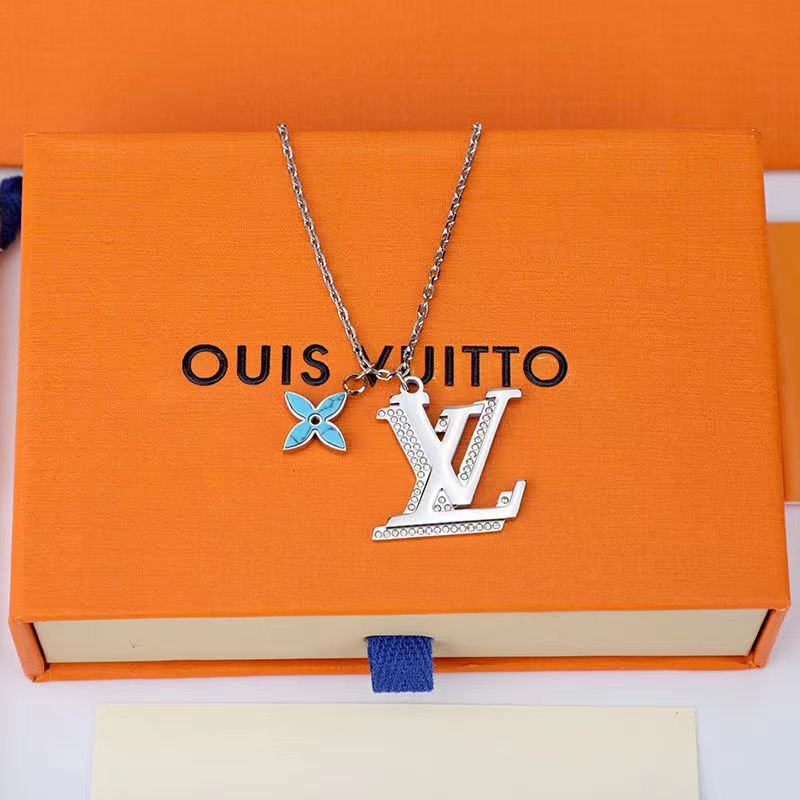 LV necklace-57