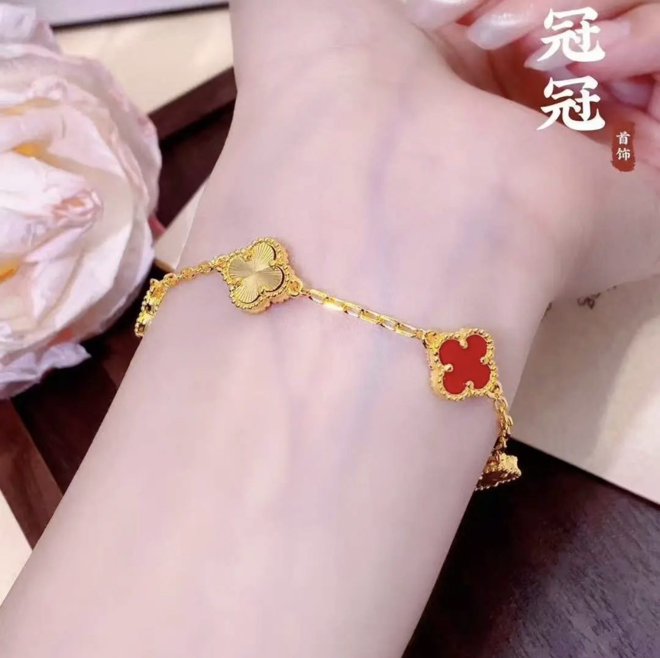 Van Cleef & Arpels Bracelet-47