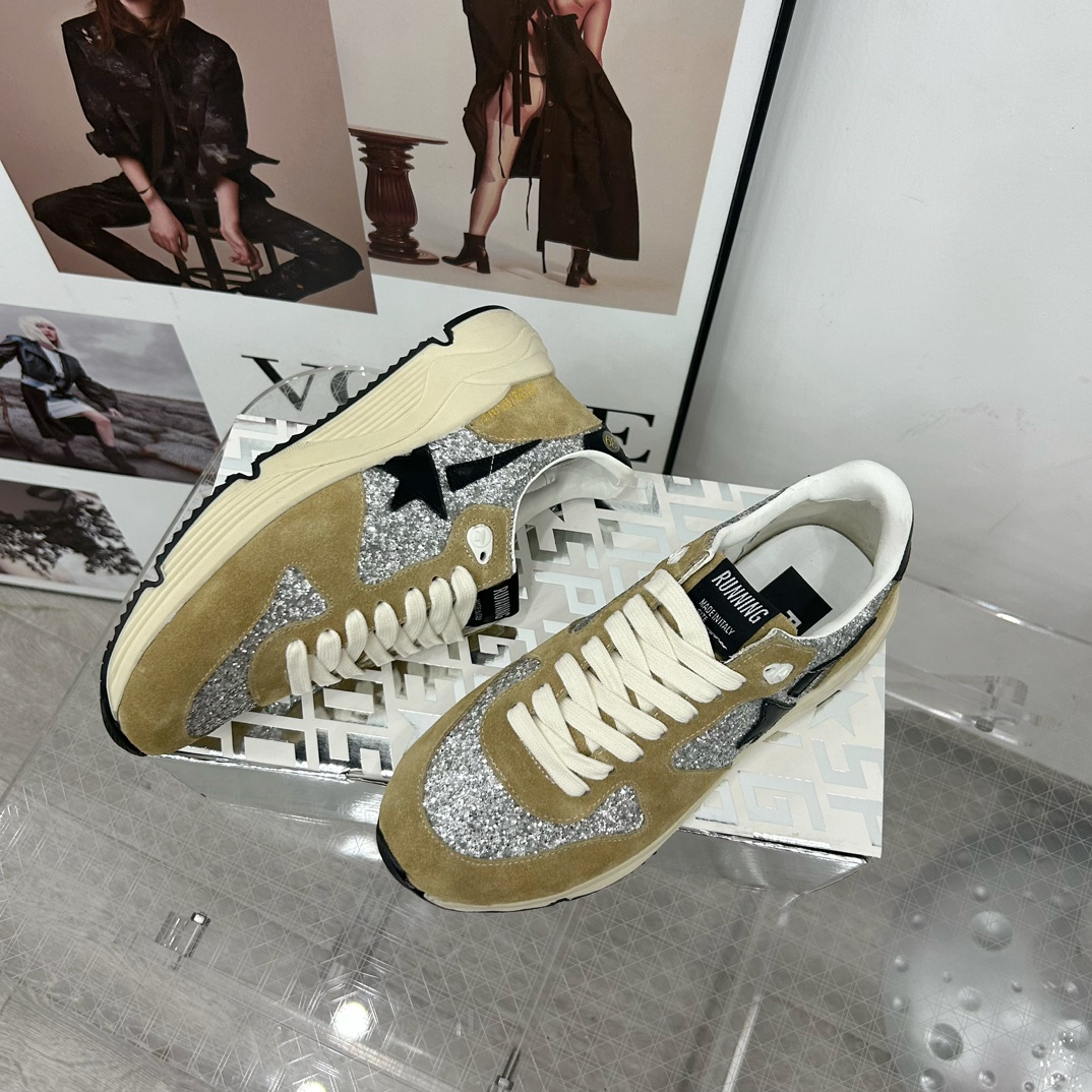 Golden Goose Sneakers-85