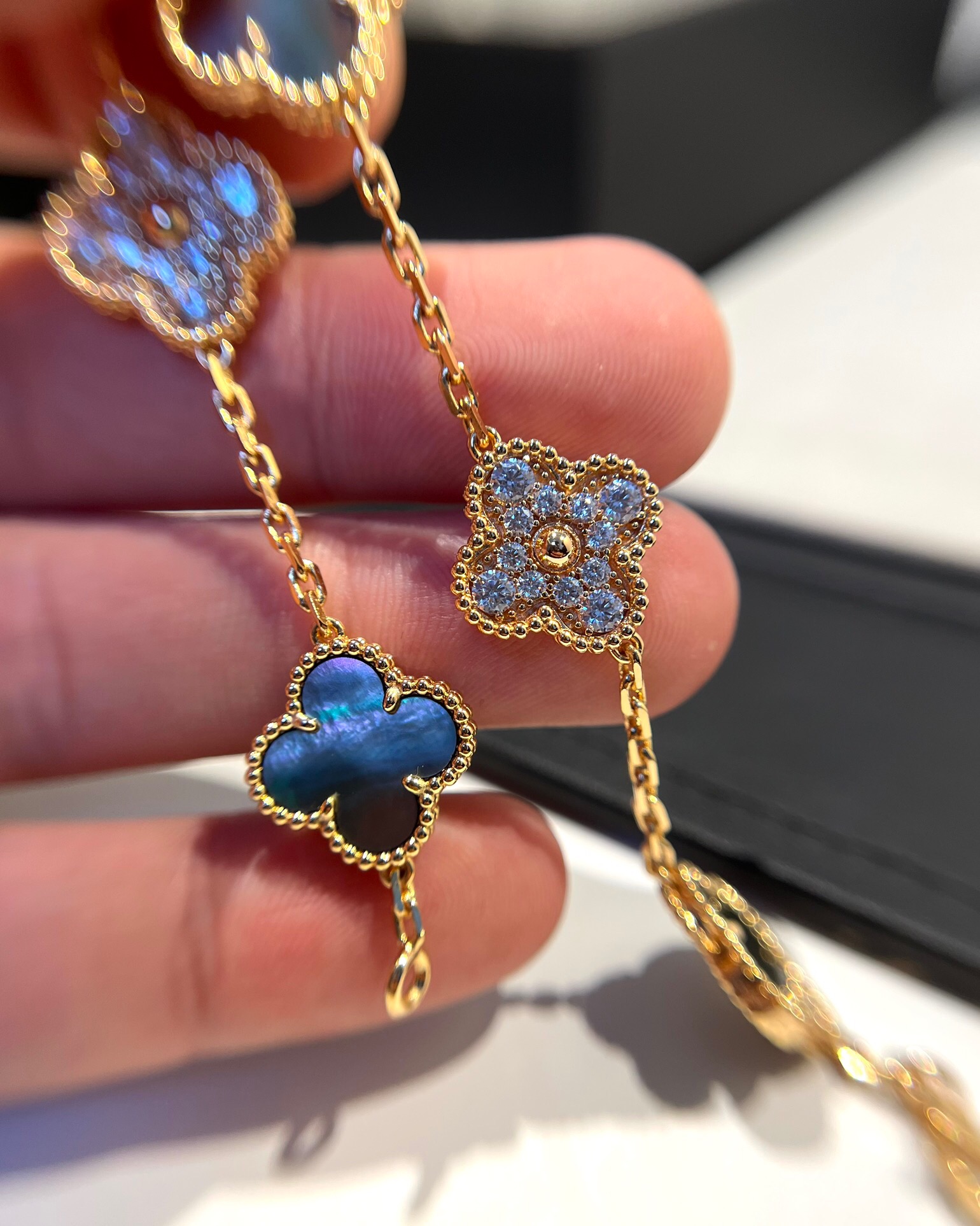 Van Cleef & Arpels Bracelet-12