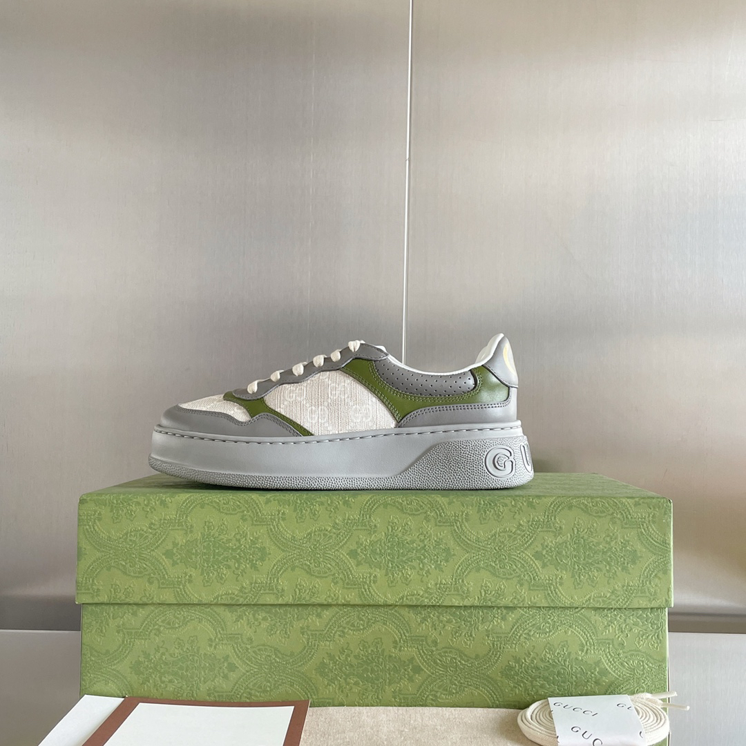 Gucci Sneakers-166