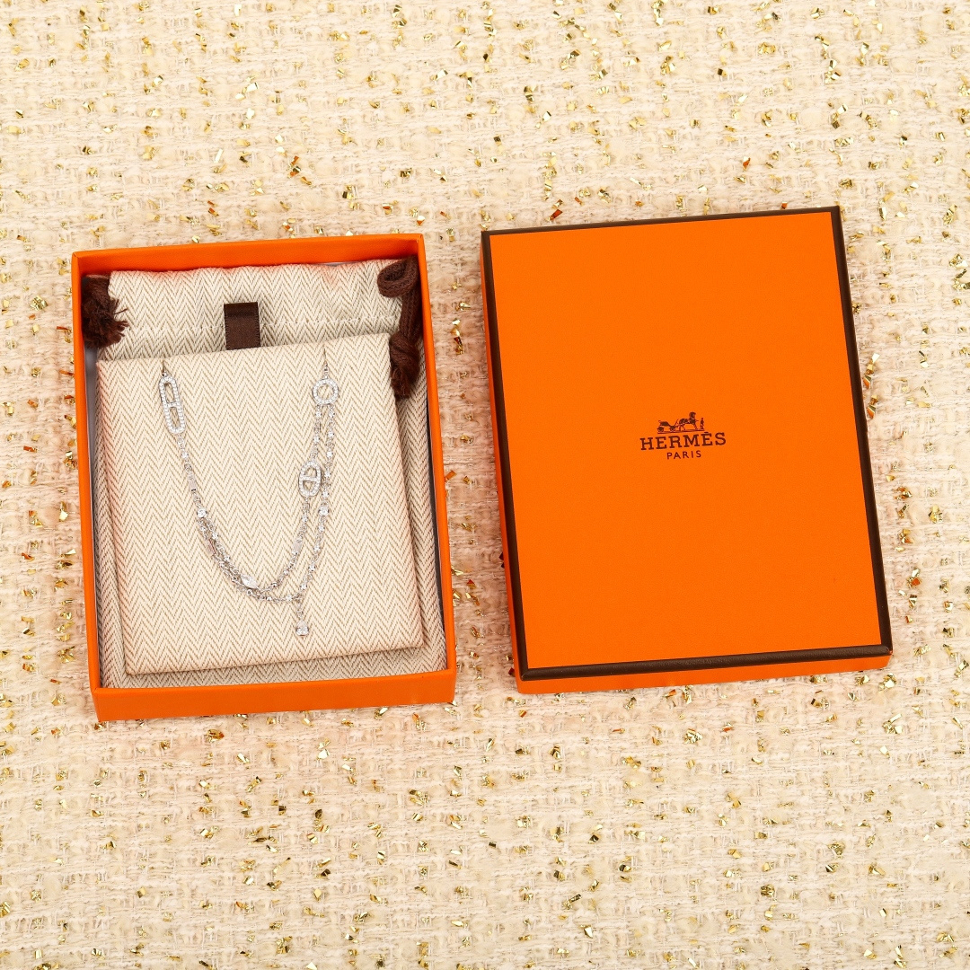 Hermes necklace-39
