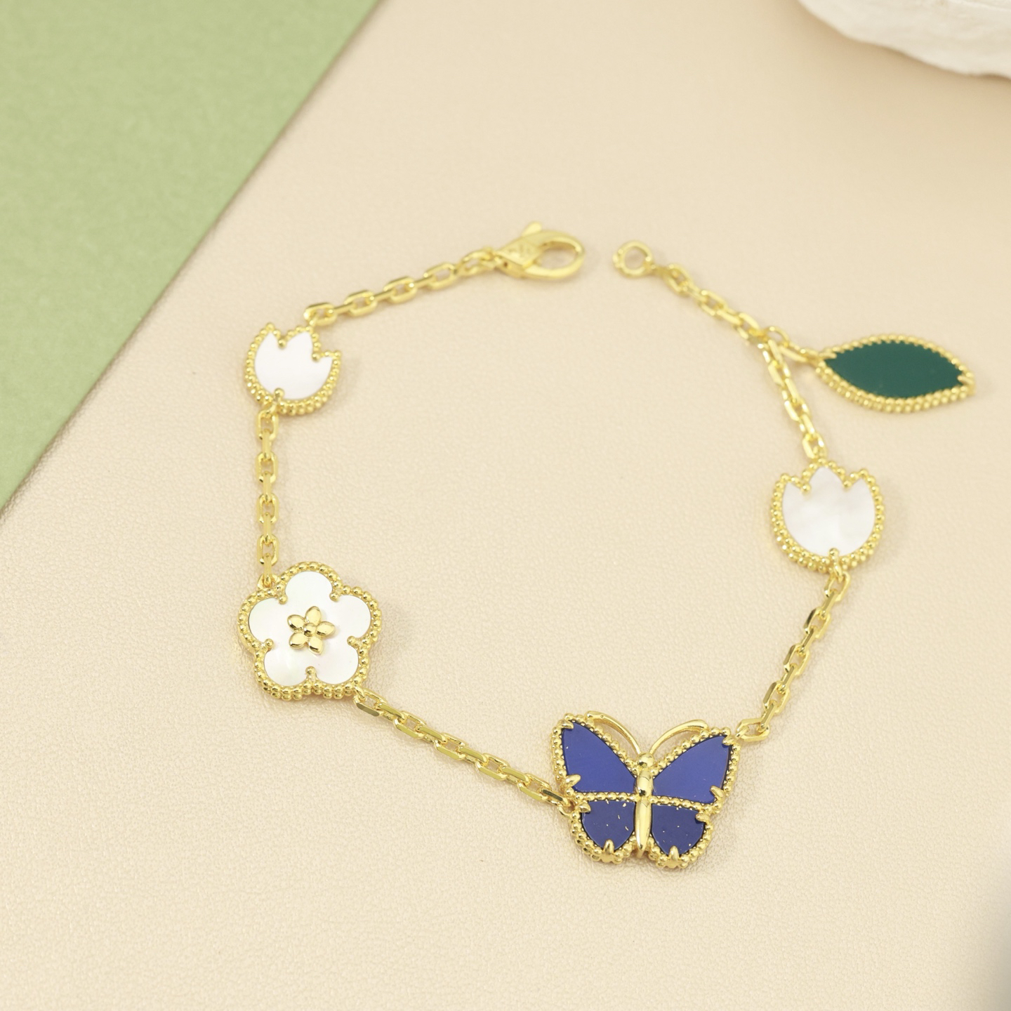 Van Cleef & Arpels Bracelet-33