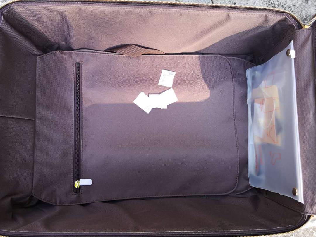 LV luggage-91