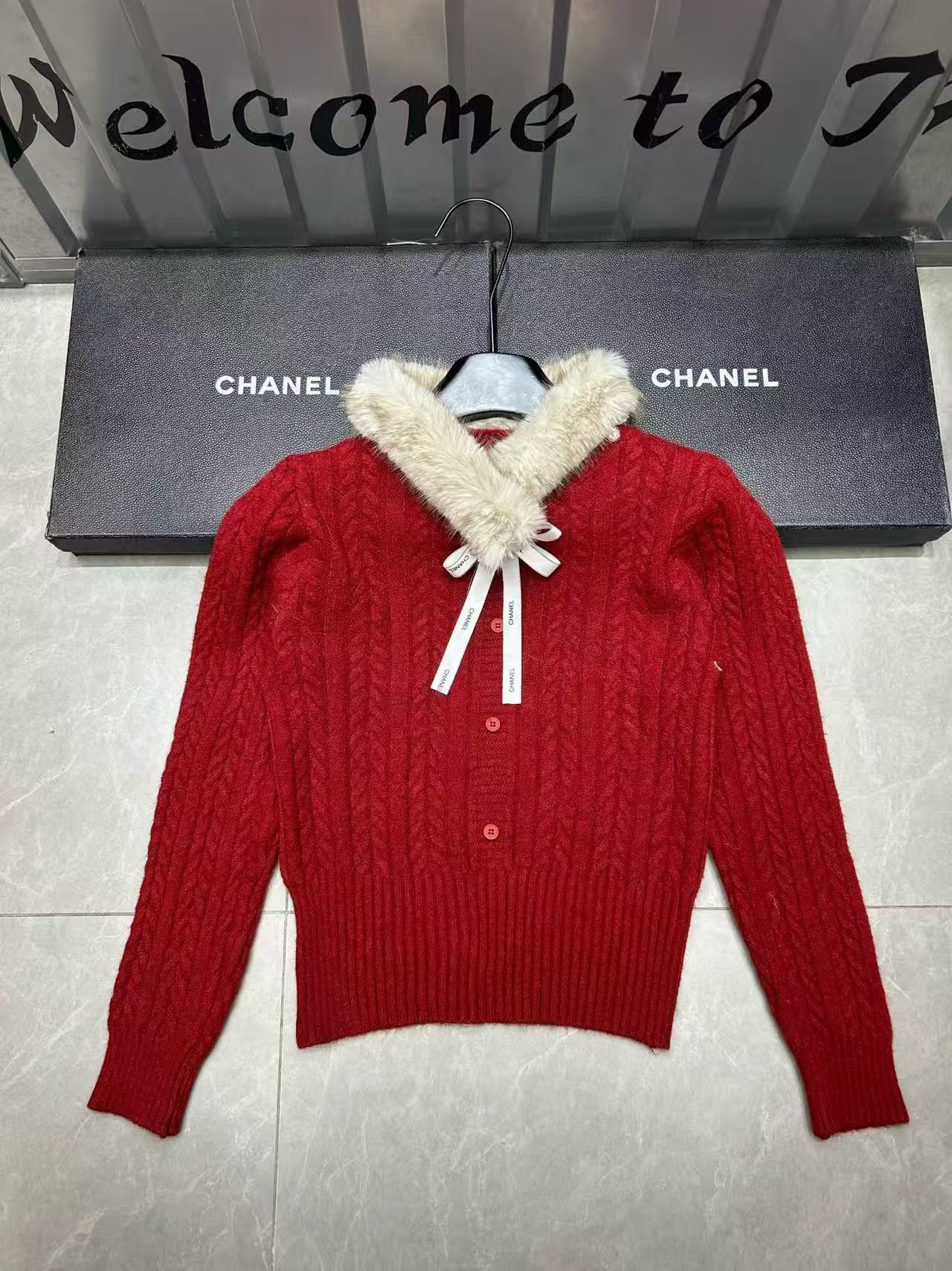 Chanel clothing-117