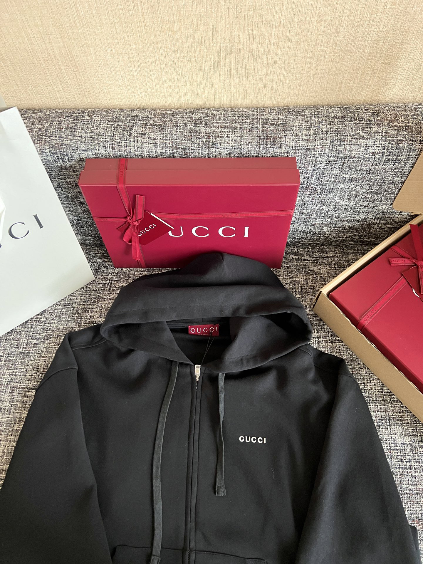 Gucci Clothing-235