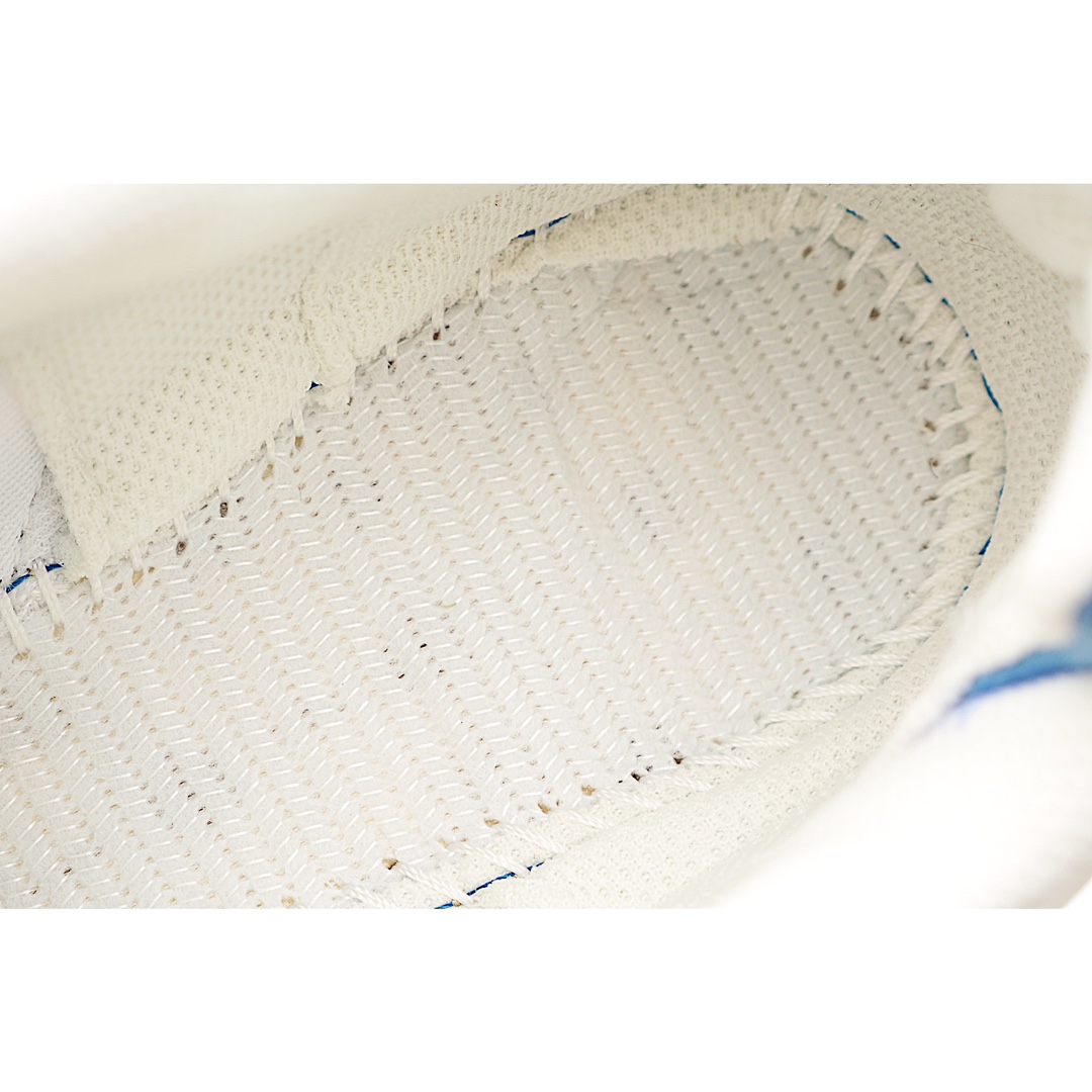 New Balance Sneakers-152
