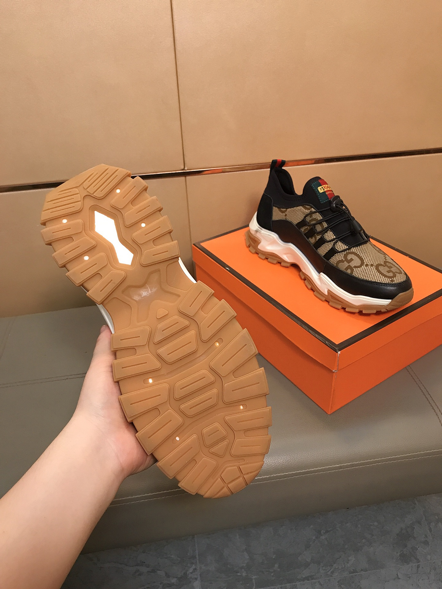 Gucci Sneakers-142