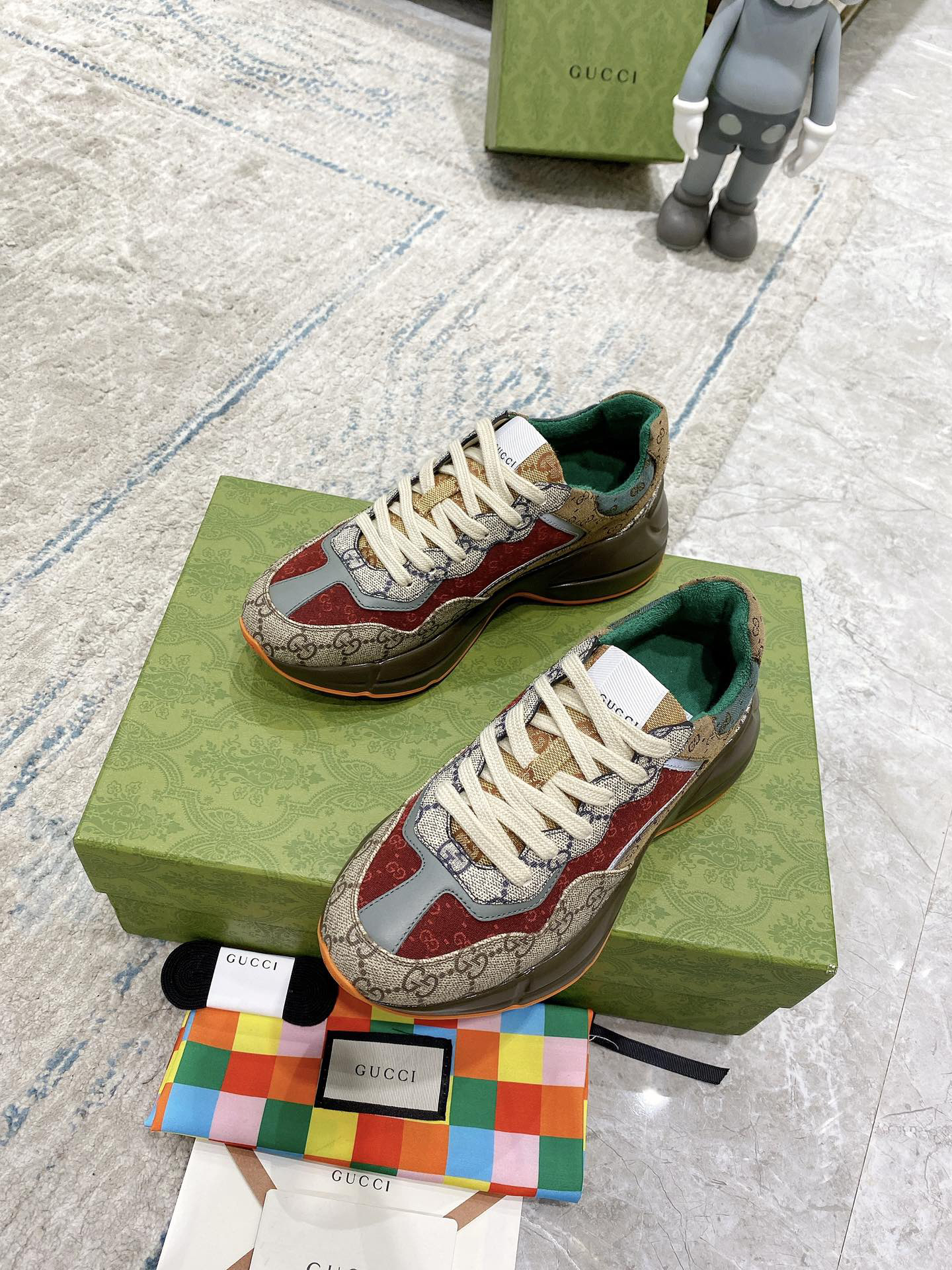 Gucci Sneakers-84