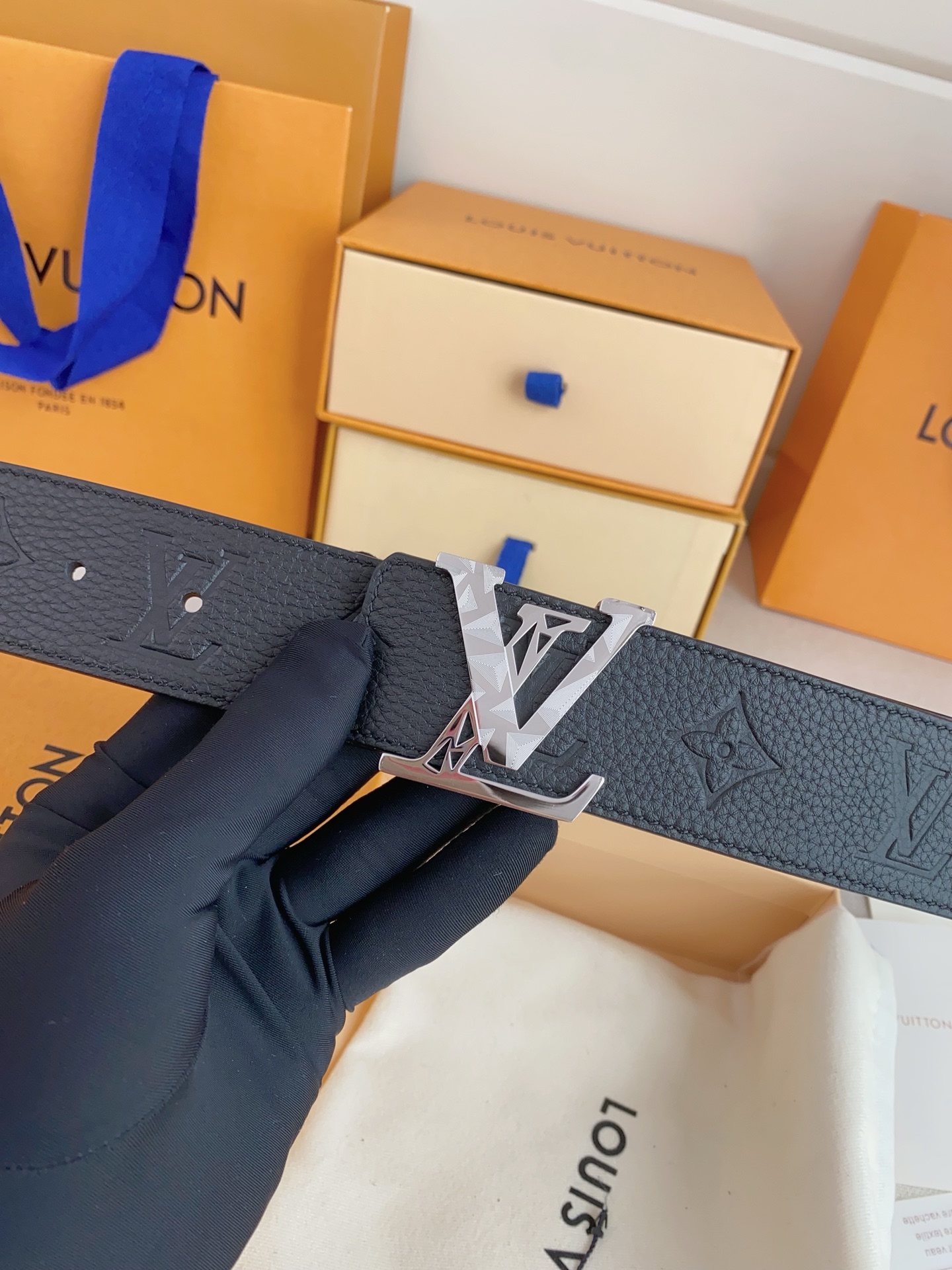 Lv belt-115