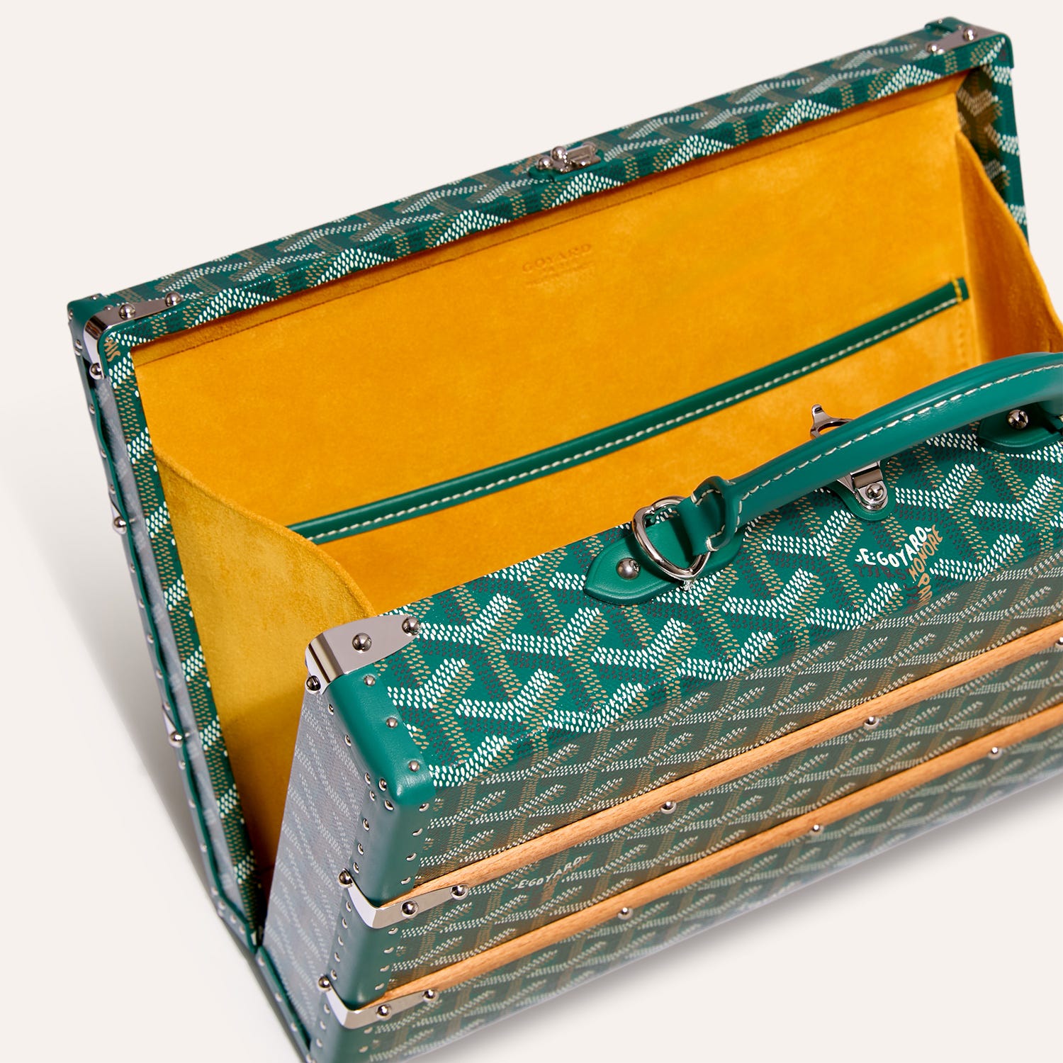 Palace MM trunk bag