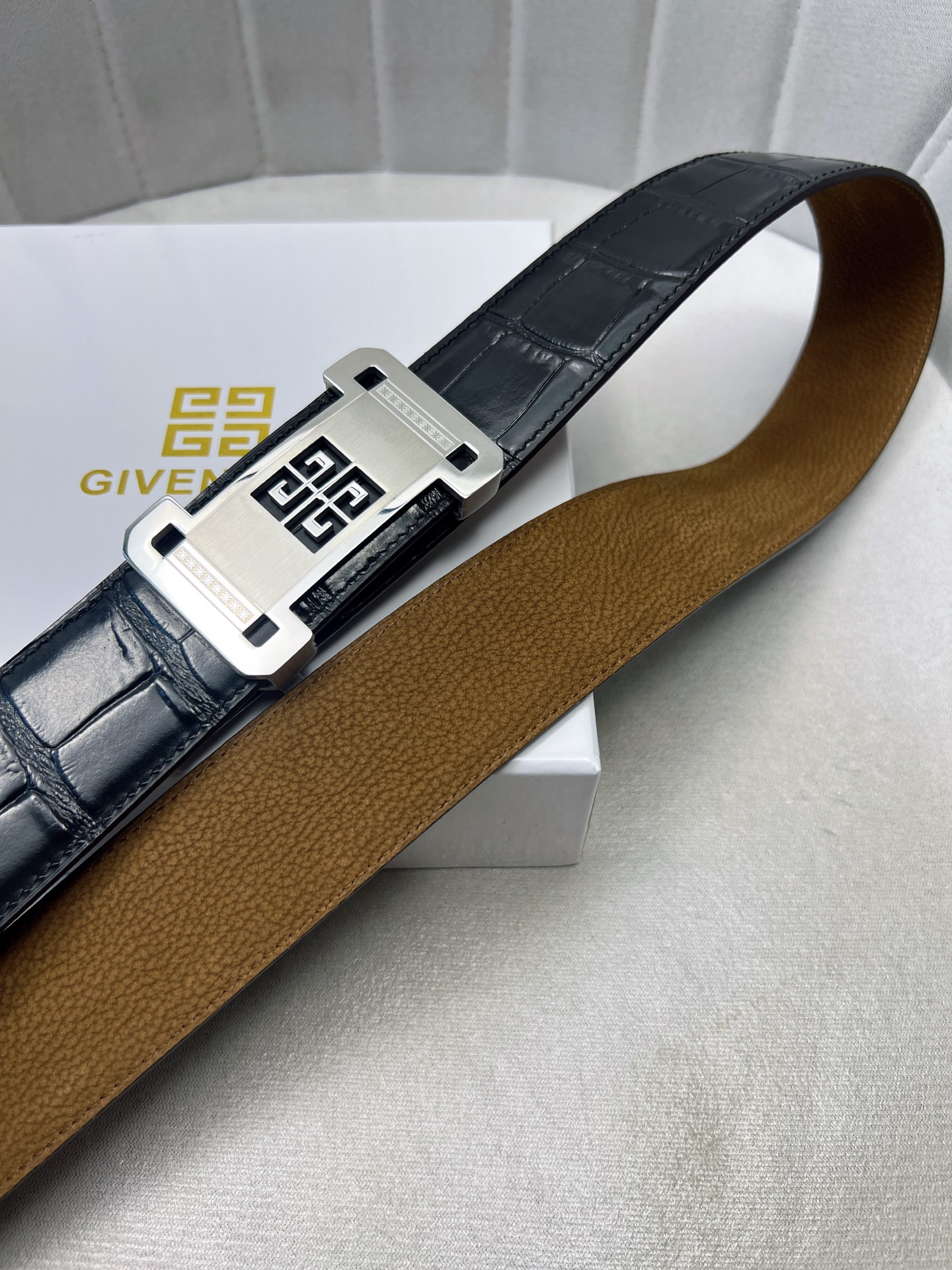 Givenchy belt-128