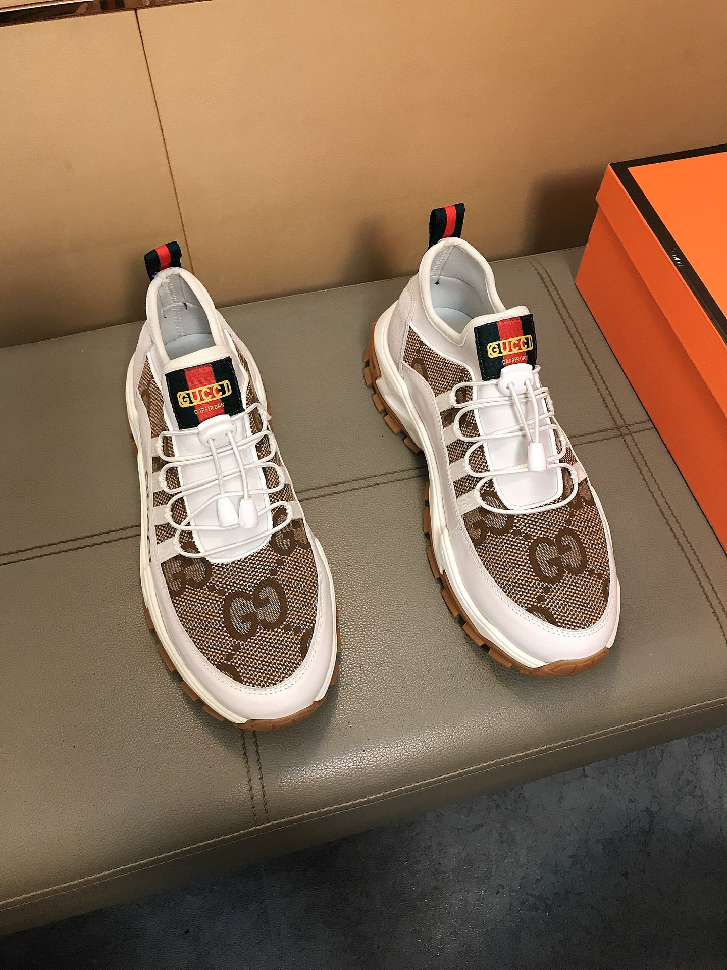 Gucci Sneakers-192
