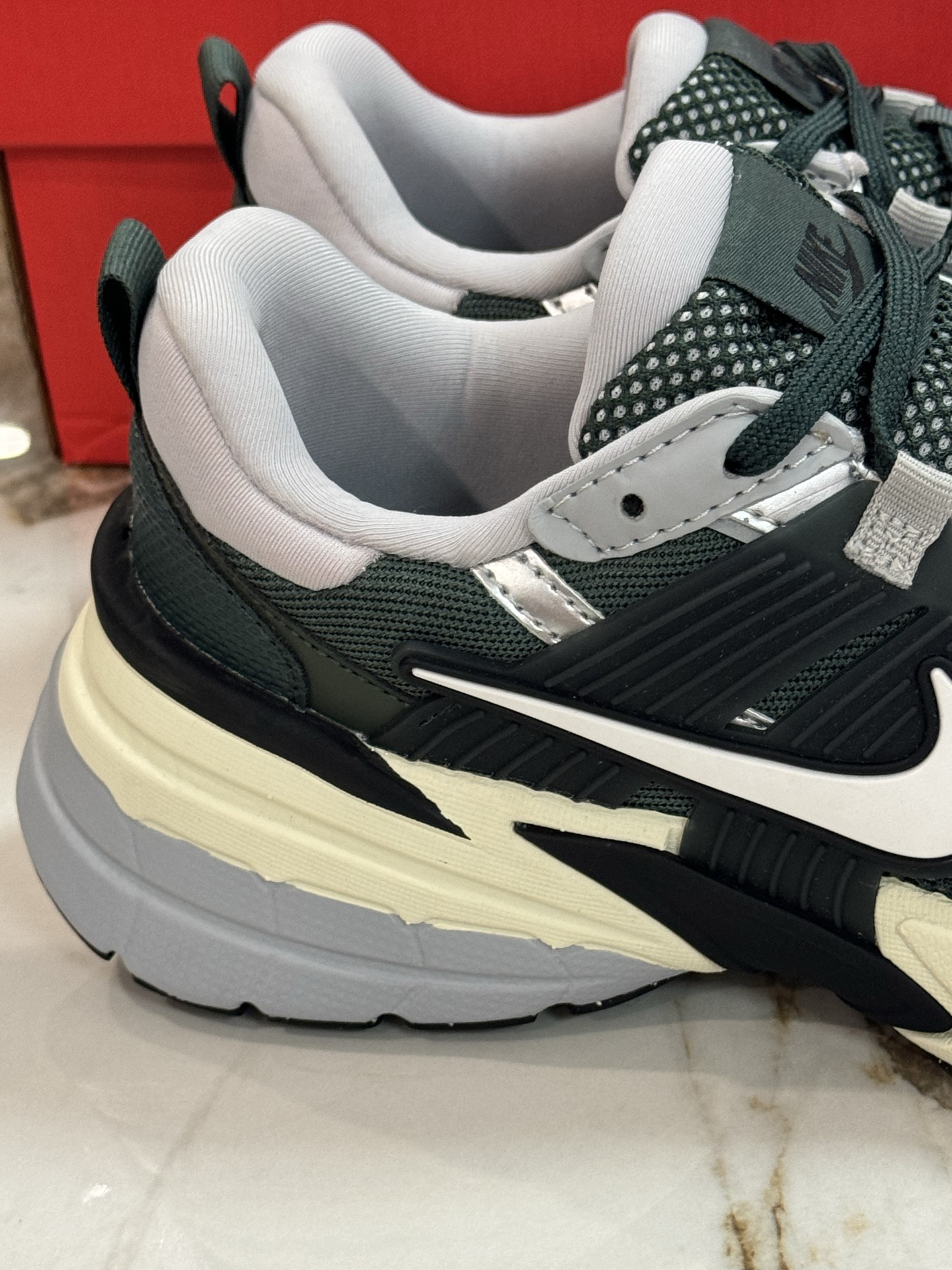 Nike Sneakers-248