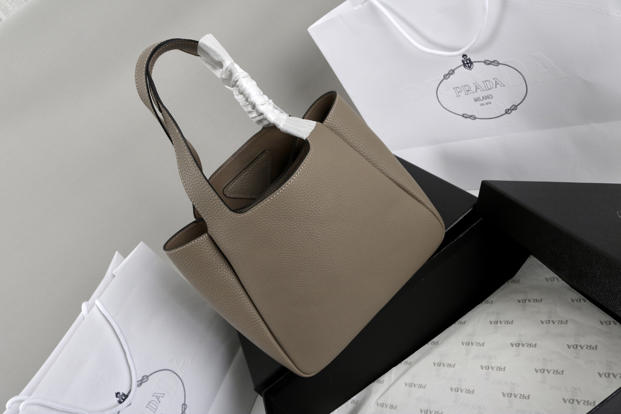 Prada Hot New Product-87