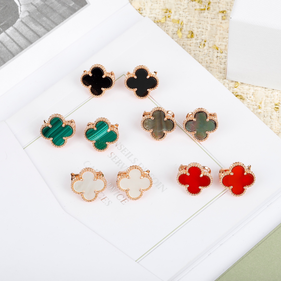 Van Cleef & Arpels earring-33