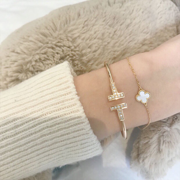 Van Cleef & Arpels Bracelet-39