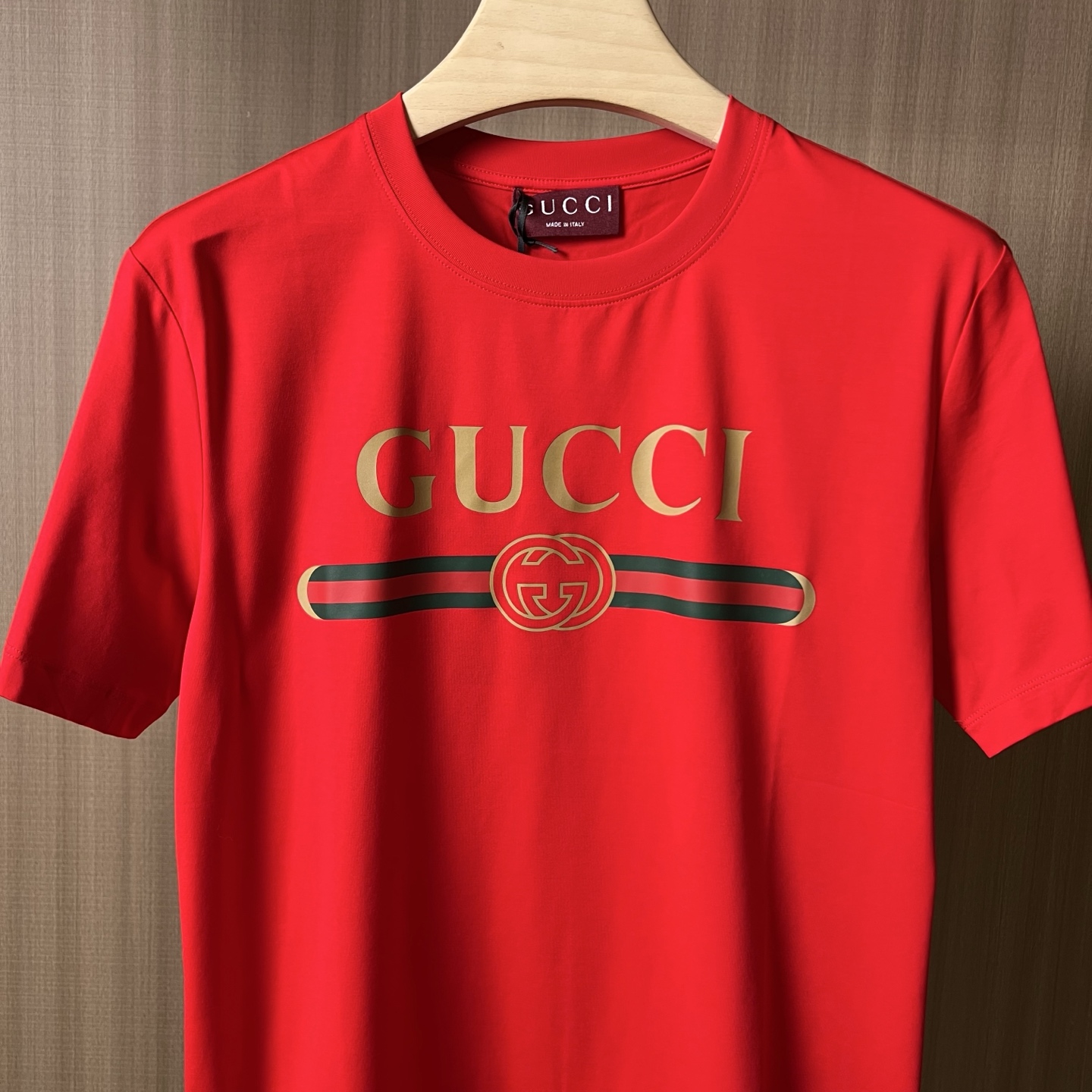 Gucci Clothing-211
