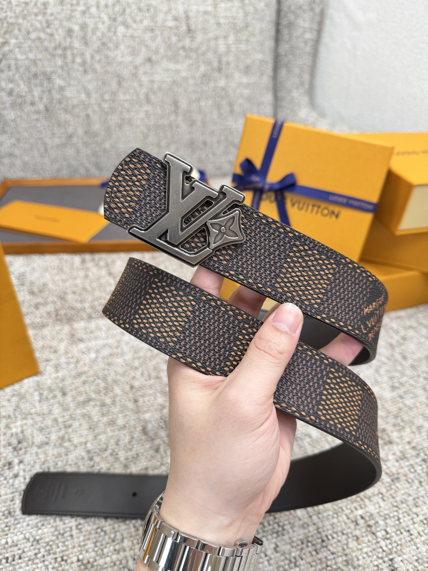 Lv belt-70