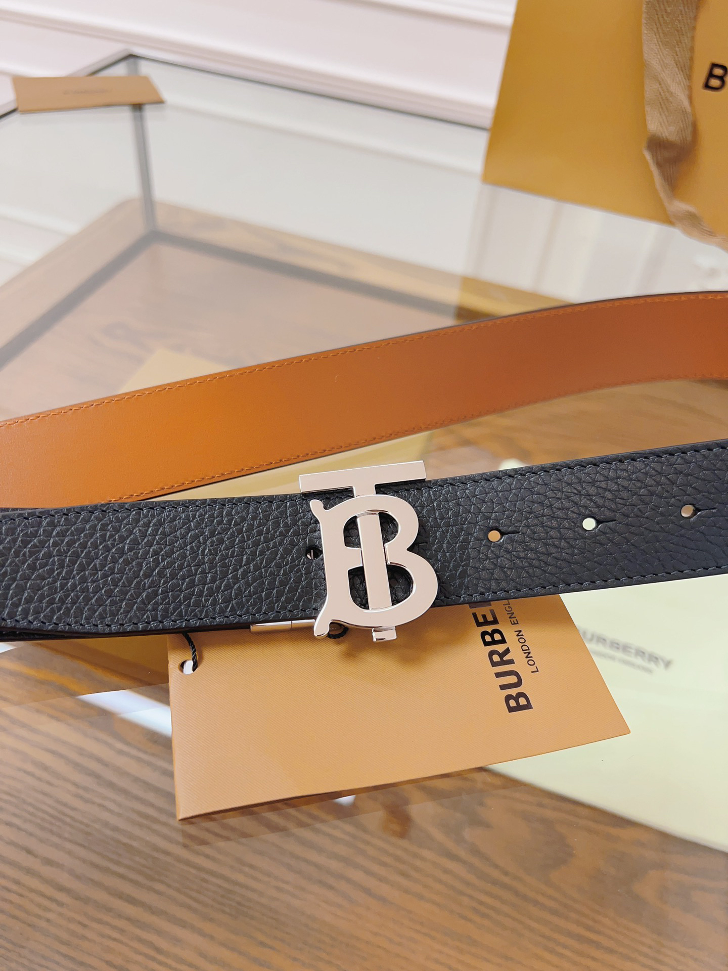 Burberry belt-104