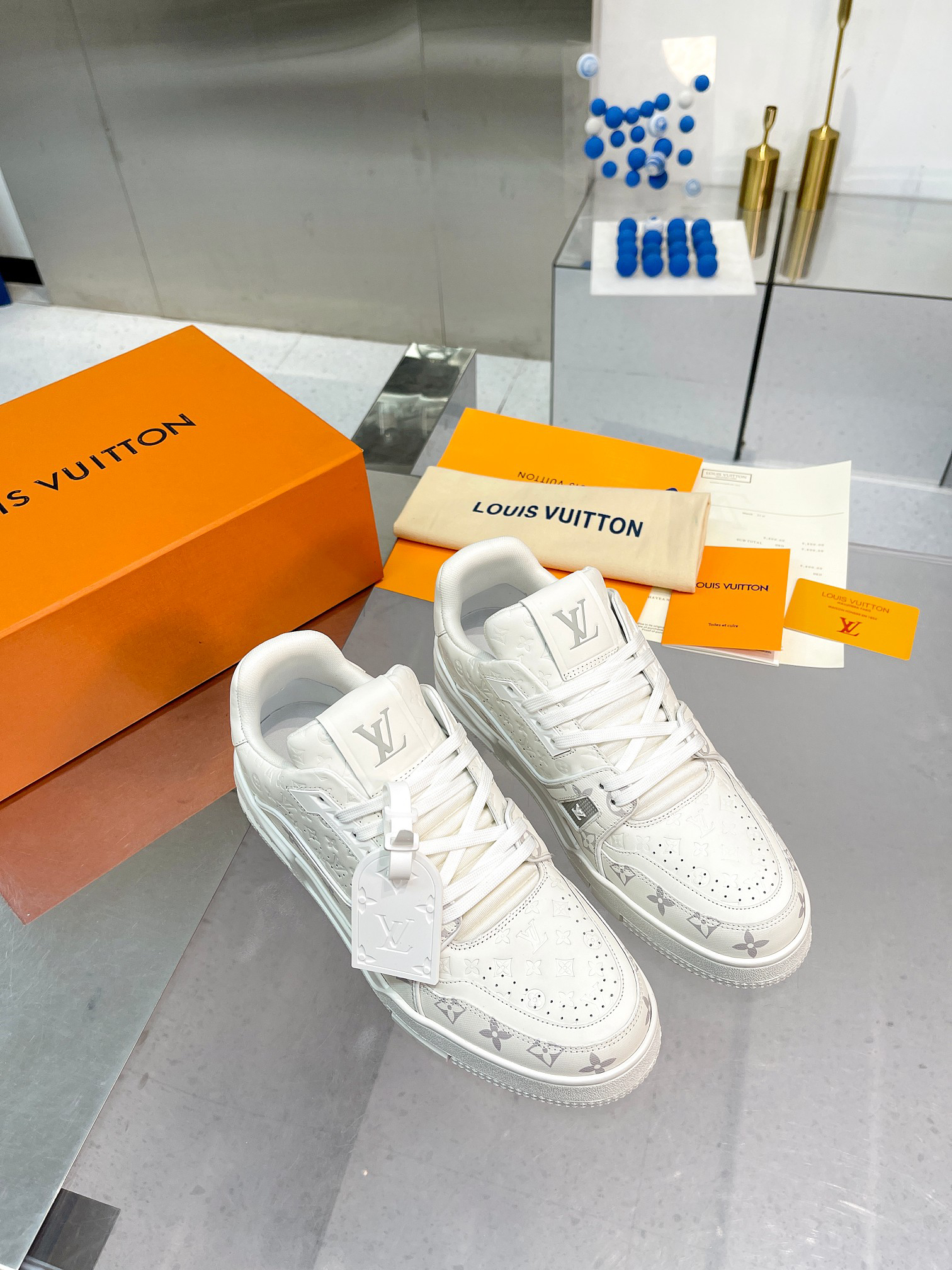 Lv Sneakers-61