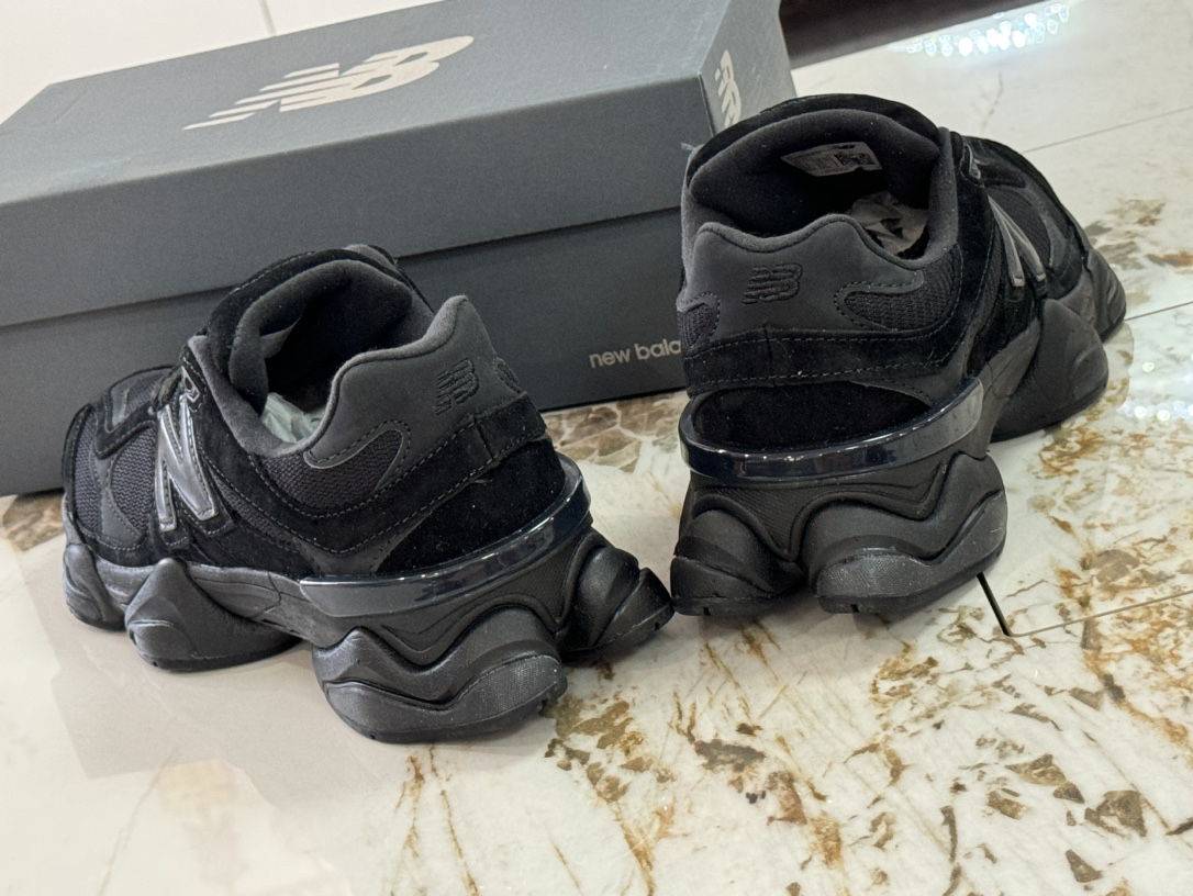New Balance Sneakers-136
