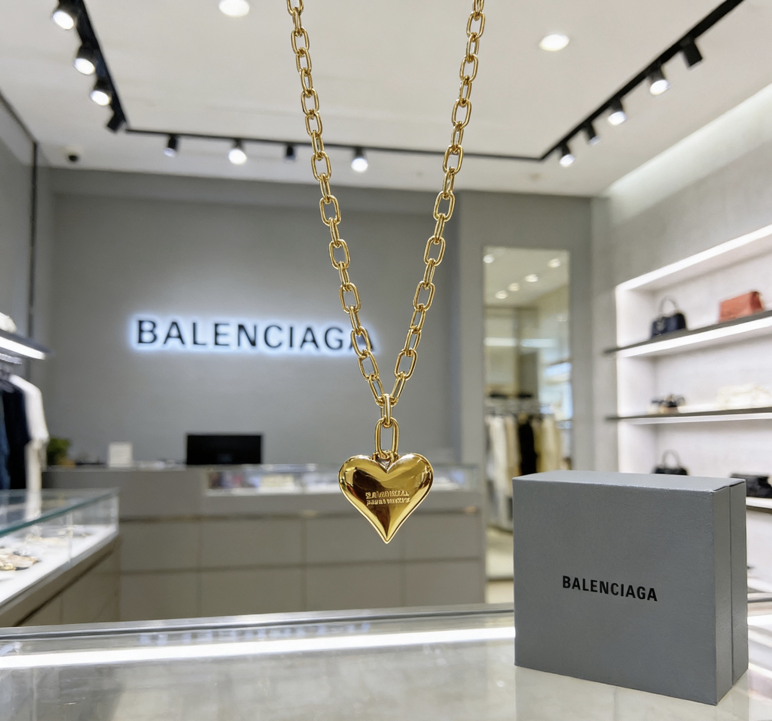 Balenciaga necklace-33