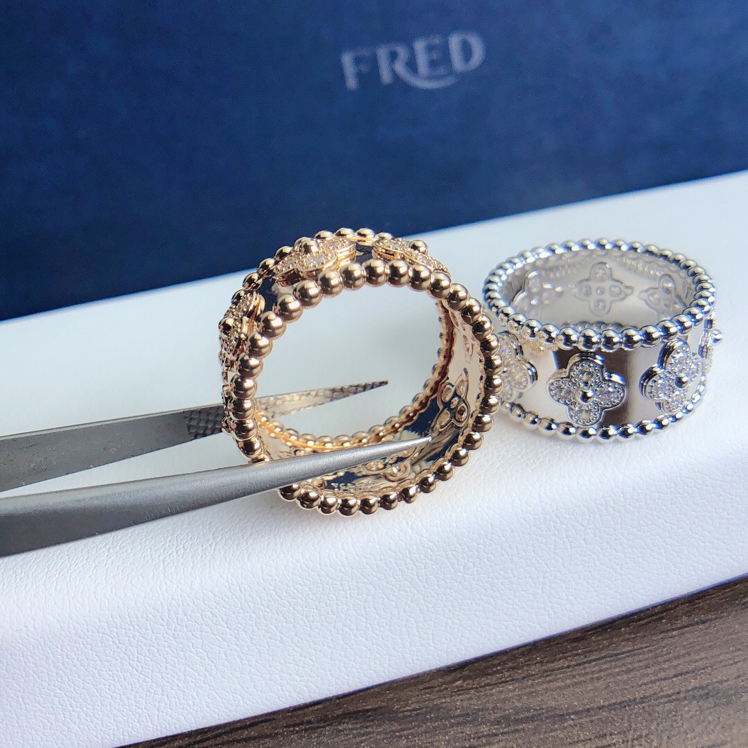 Van Cleef & Arpels ring-109