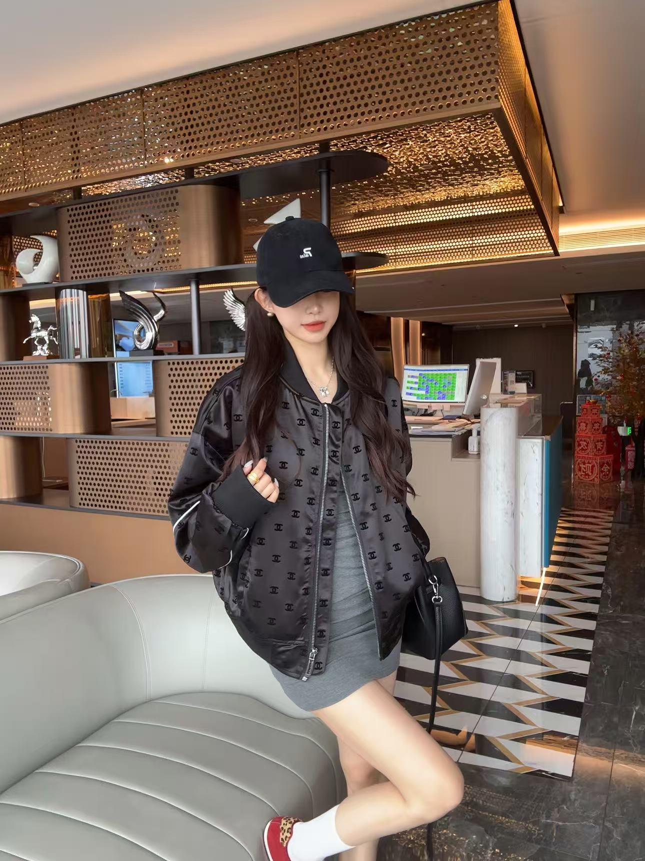 Chanel Clothing-202