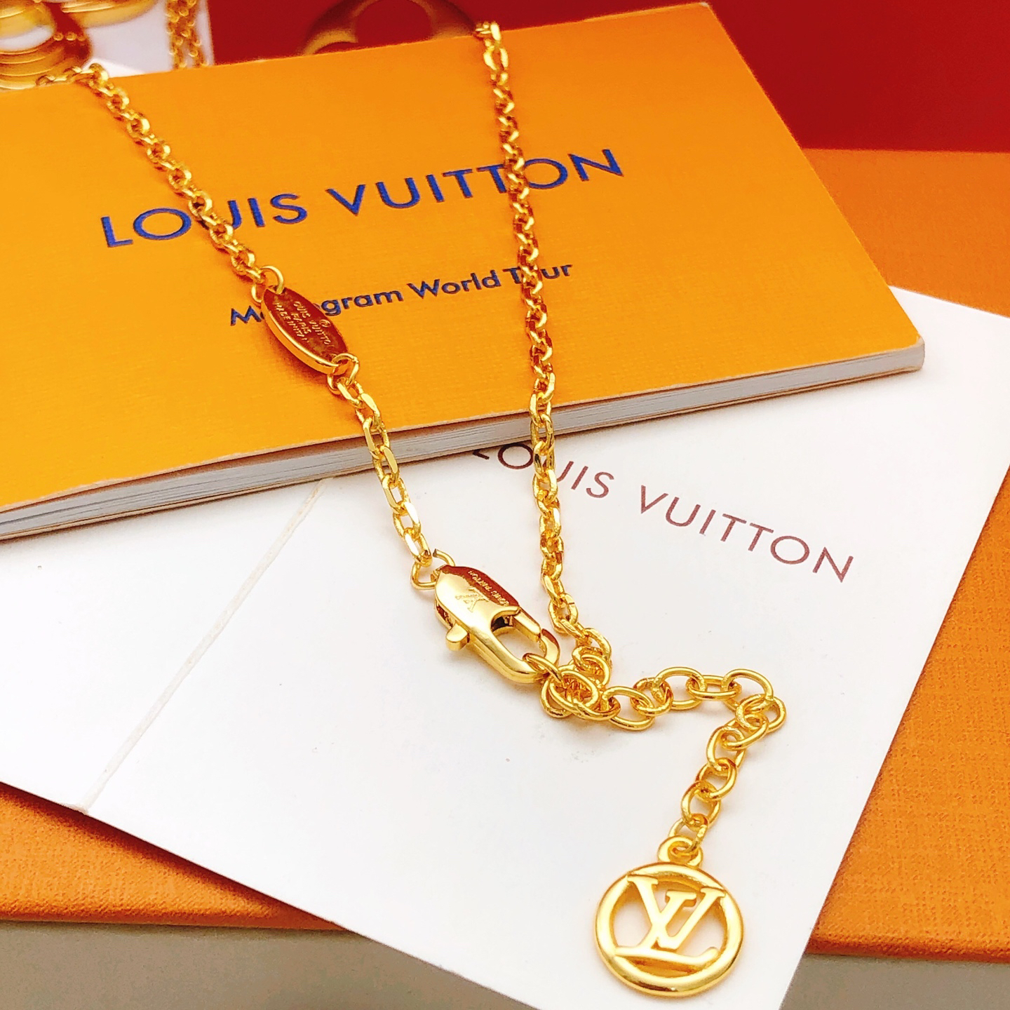 LV necklace-74