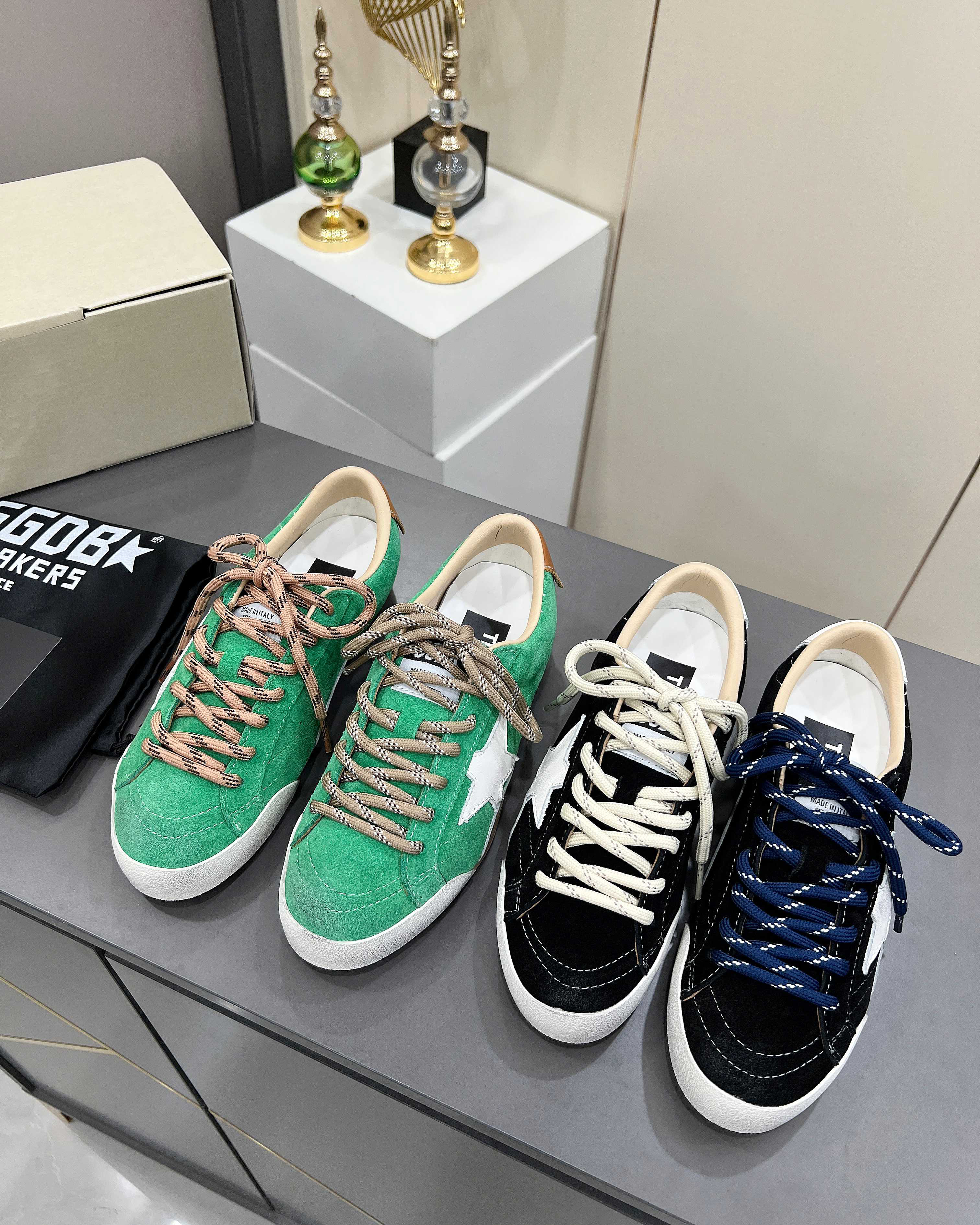 Golden Goose Sneakers-17