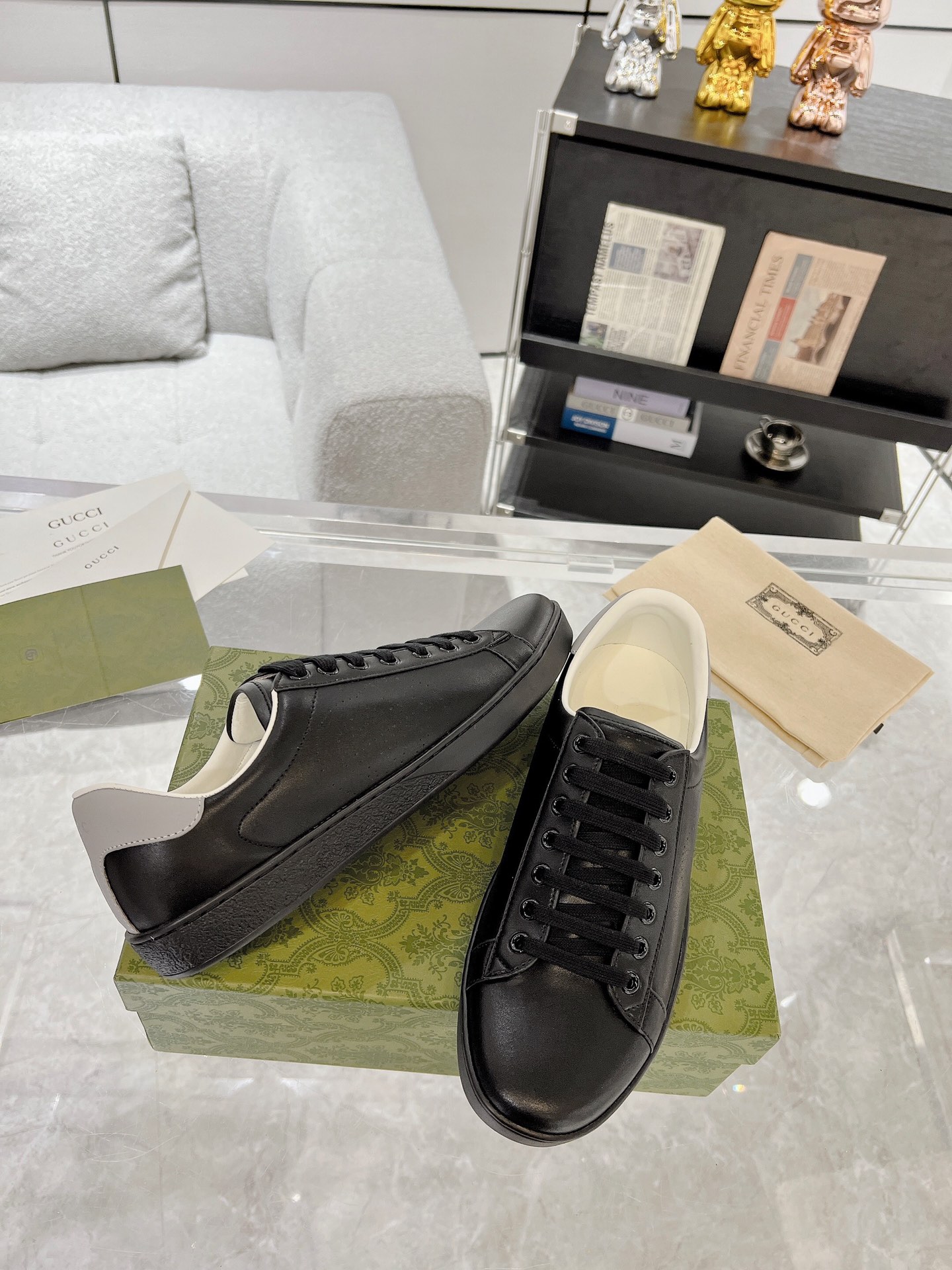 Gucci Sneakers-219