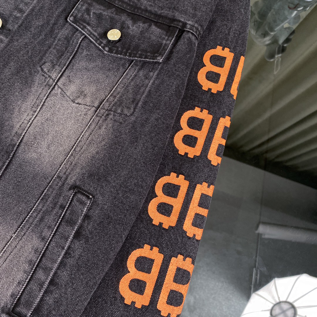 Balenciaga Clothing-122