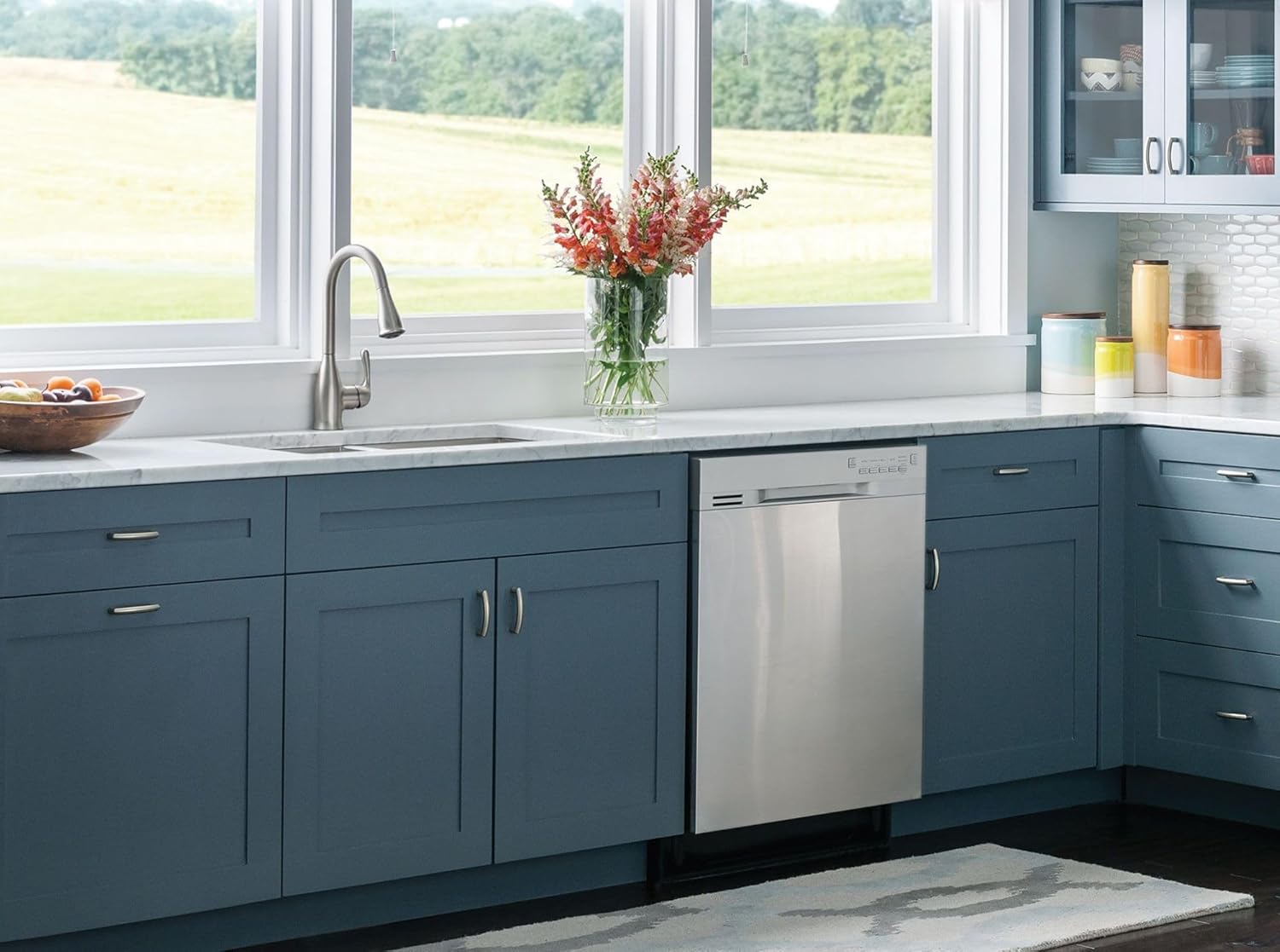 Moen Kaden Spot Resist Stainless One-Handle Transitional Kitchen Pulldown Faucet with Reflex and Power Clean Spray Technology, 87966SRS